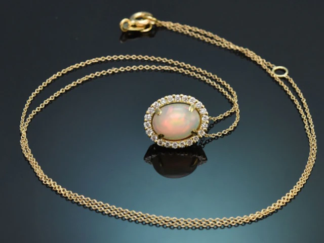 Feines Opal Diamant Collier aus Gold 750