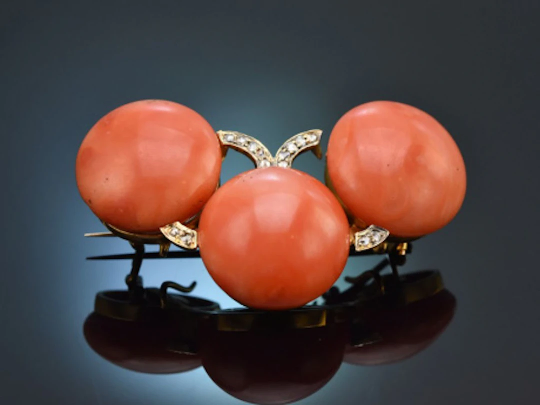 Wien um 1900! Seltene Korallen Brosche aus Adelsbesitz mit Diamanten Gold 585
