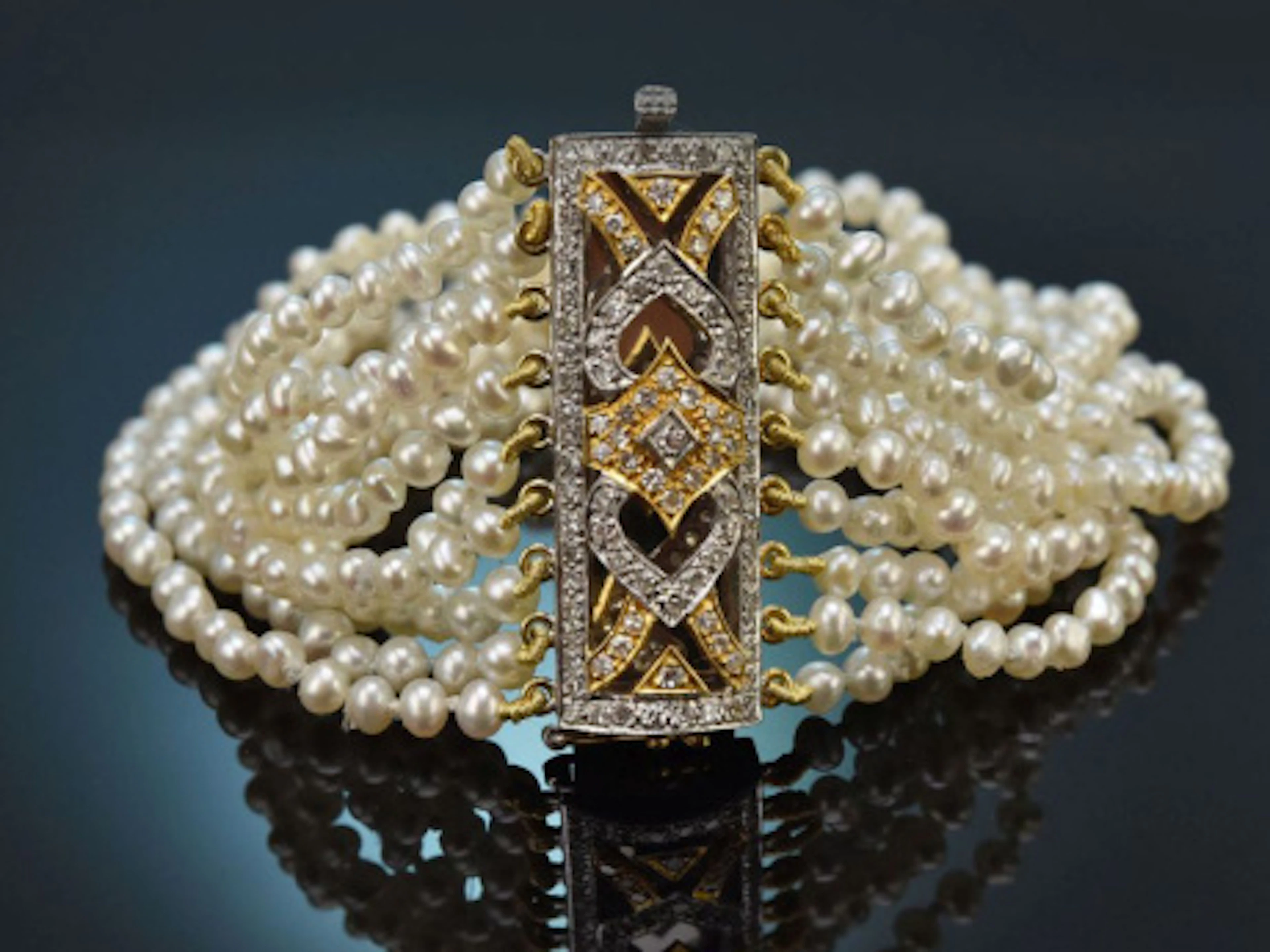 Pforzheim um 1985! Edles 9reihiges Saatperlen Armband mit Diamanten