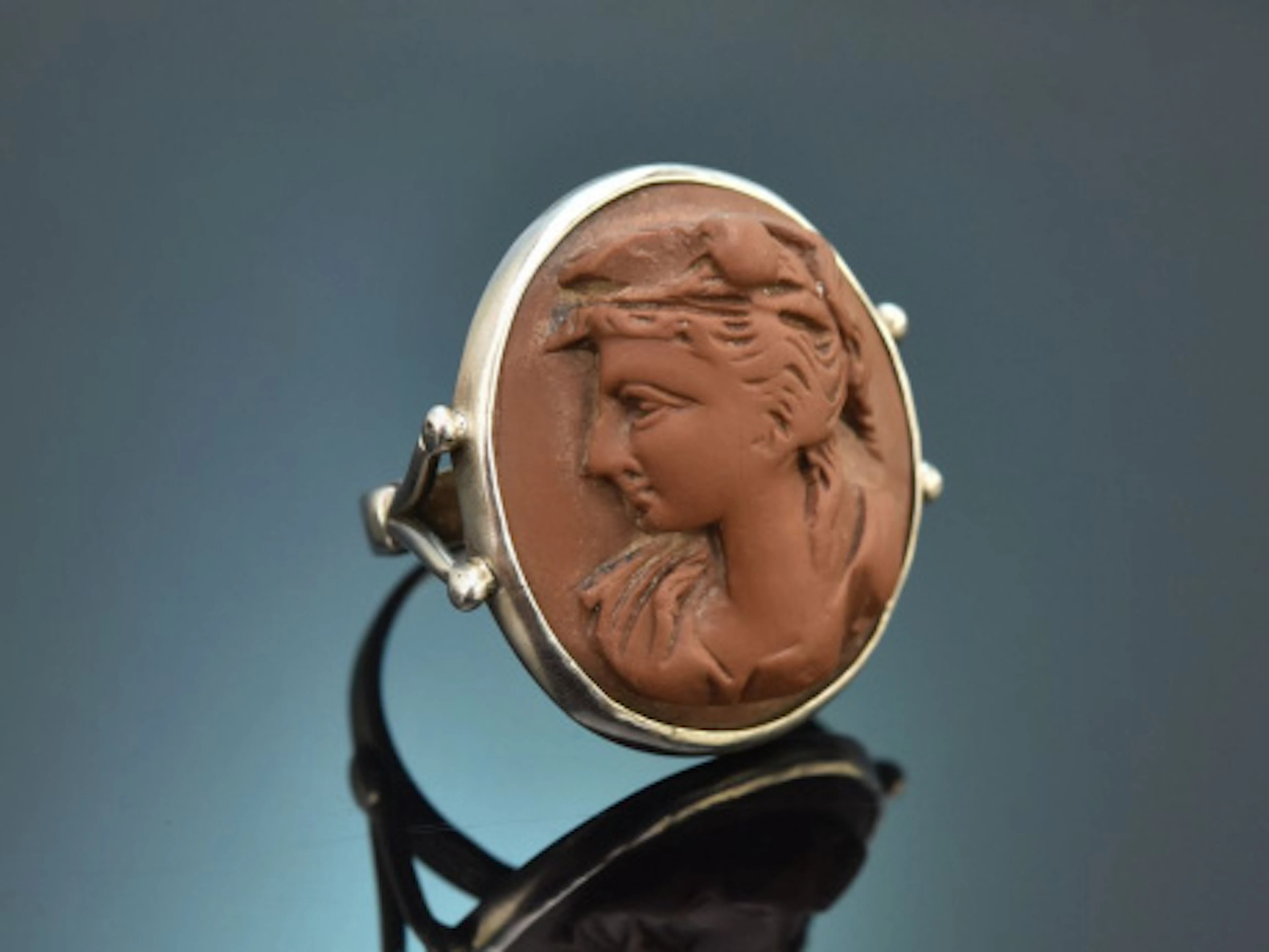 Italien um 1880! Großer Lava Kamee Ring aus Silber
