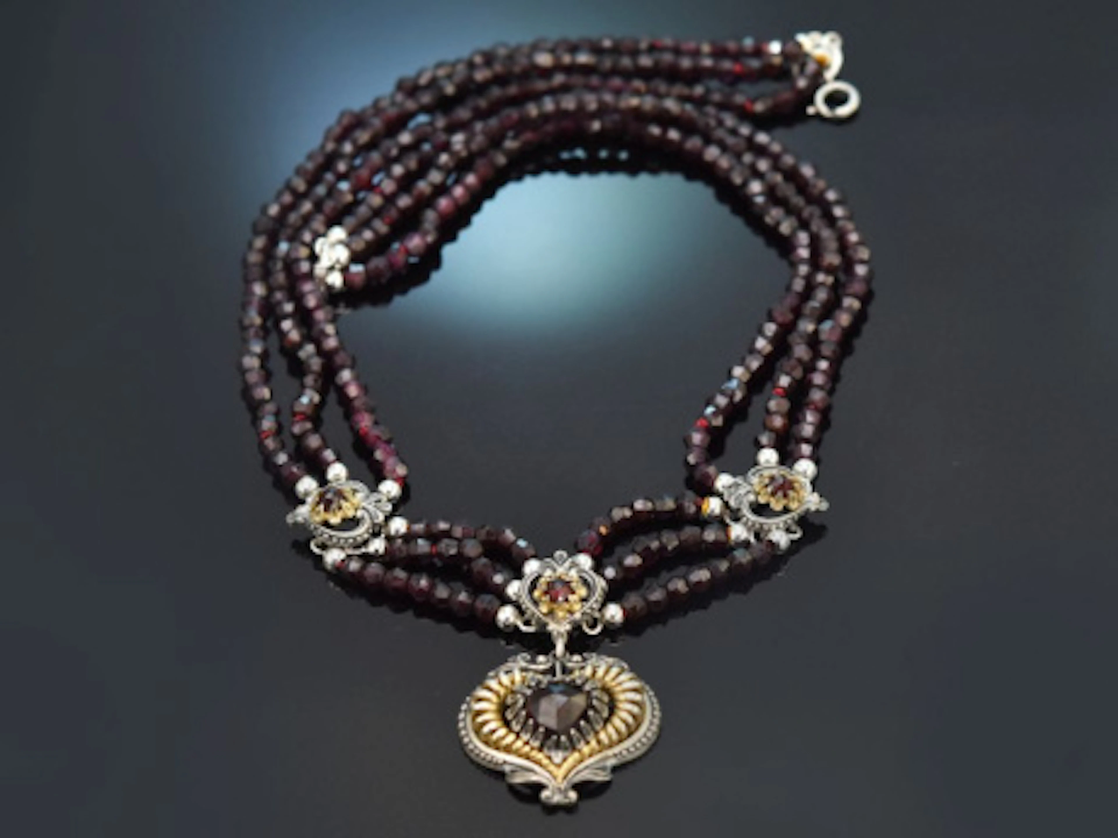 Tegernsee um 1960! Hübsche Granat Trachten Kette aus Silber 835
