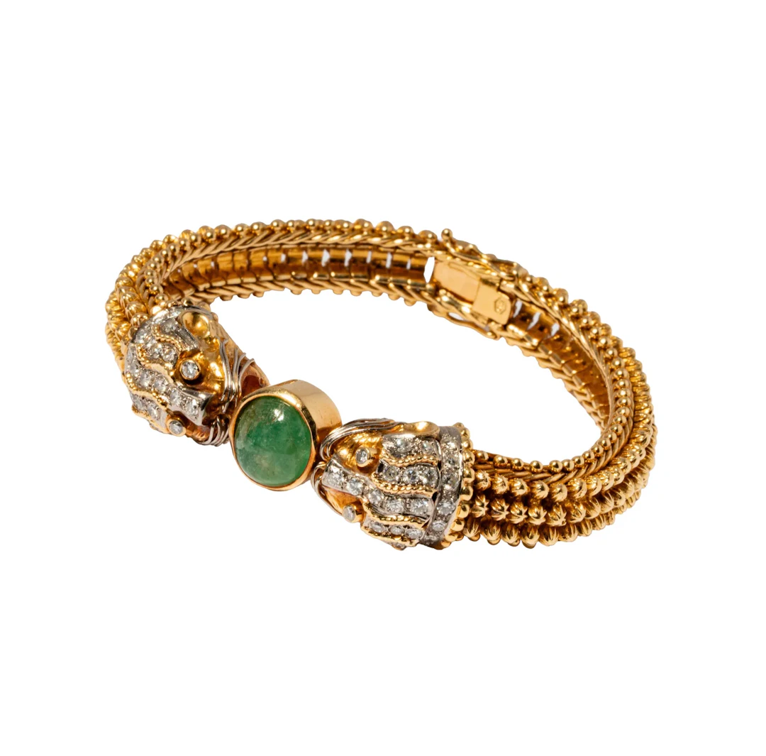 18-Karat Yellow Gold Double Lions Head, Emerald and Diamond Bracelet