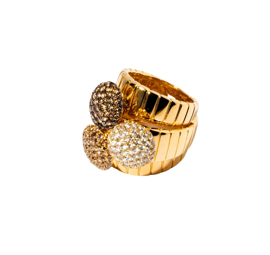 Leon's 18 Karat Yellow Gold Diamond Ring