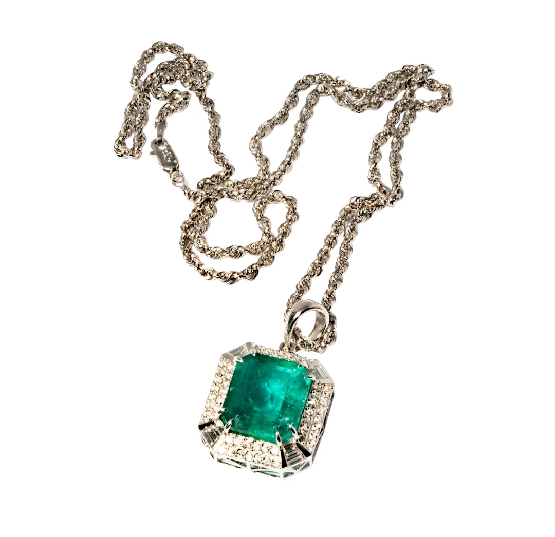 14-Karat White Gold Emerald and Diamond Pendant Necklace