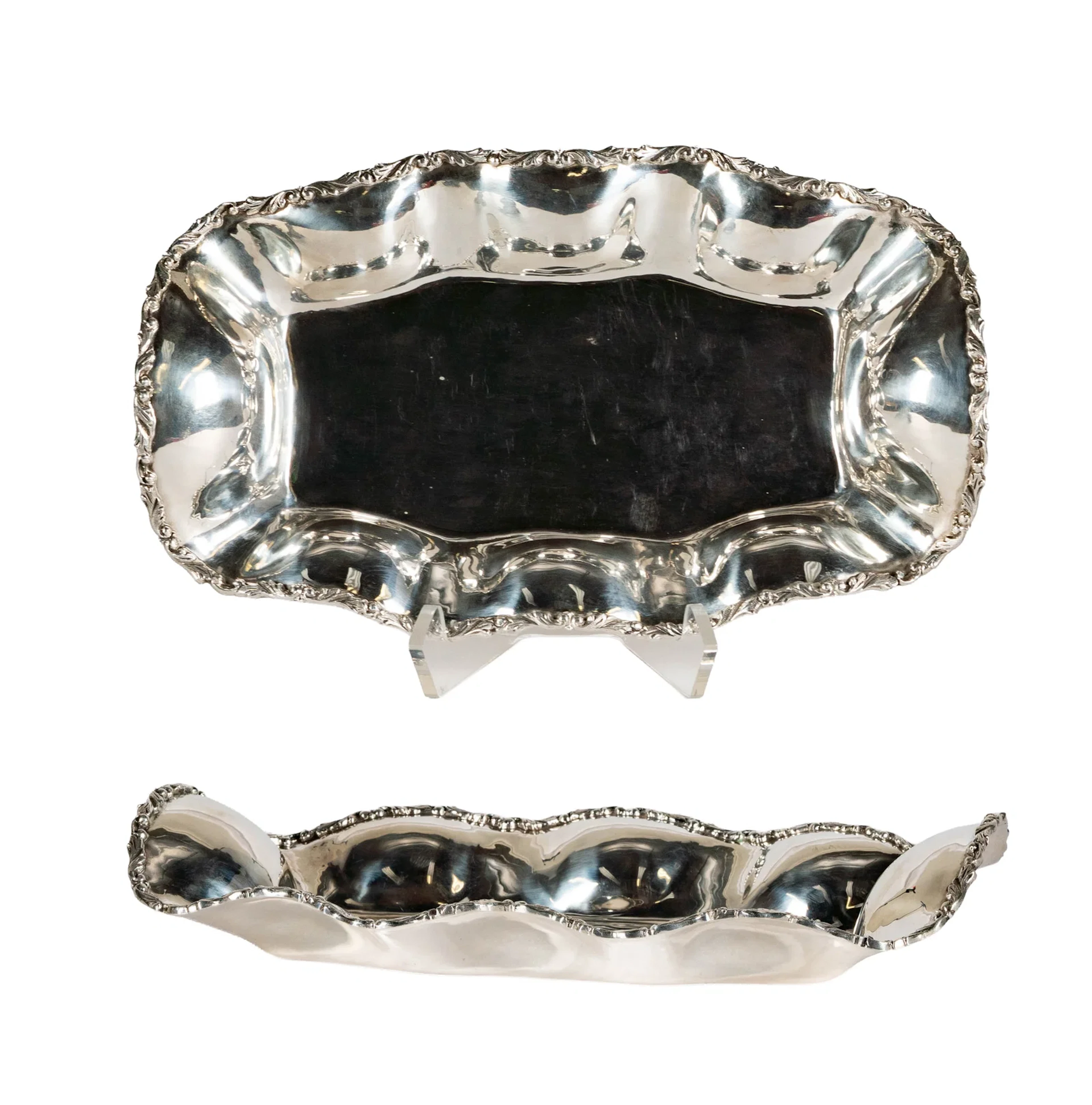 A Mexican Sterling Silver Bread Tray