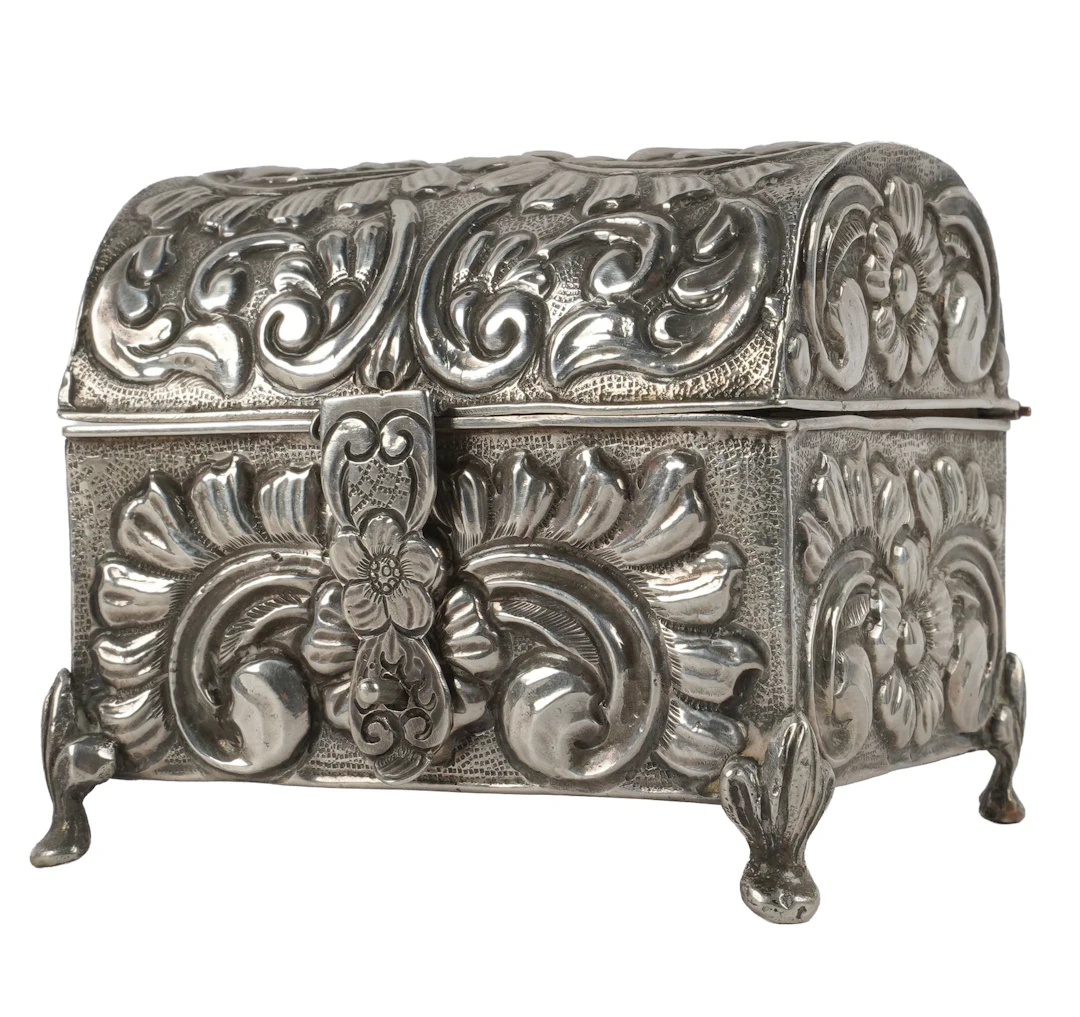 A South American .900 Silver Box
