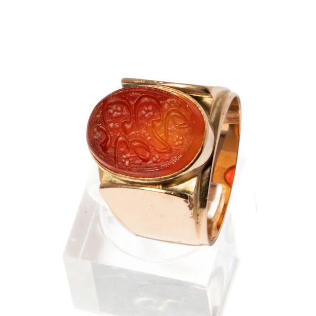 14-Karat Rose Carnelian Intaglio Gold Ring