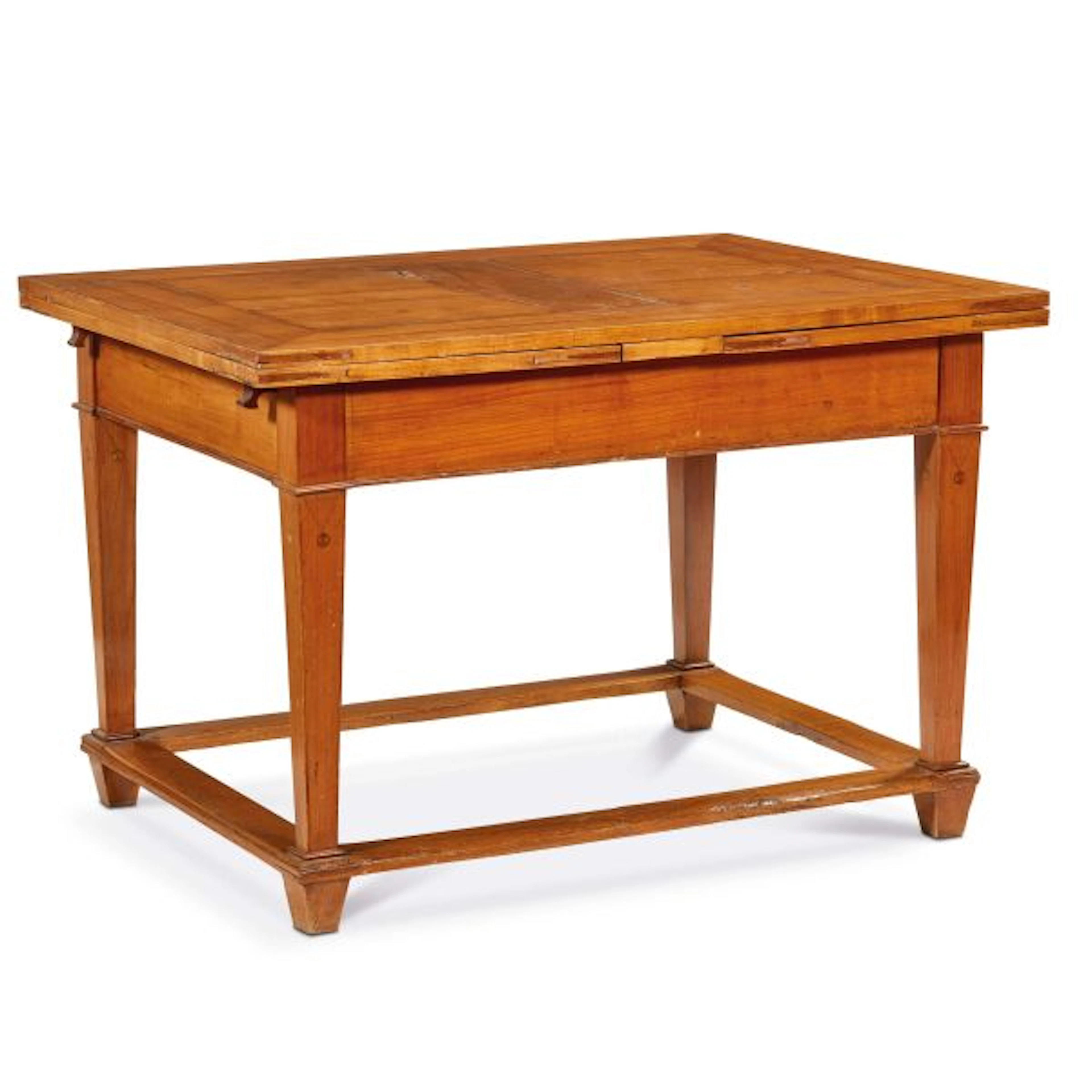 A NORTHERN ITALY EXTENDABLE TABLE, 19TH CENTURY