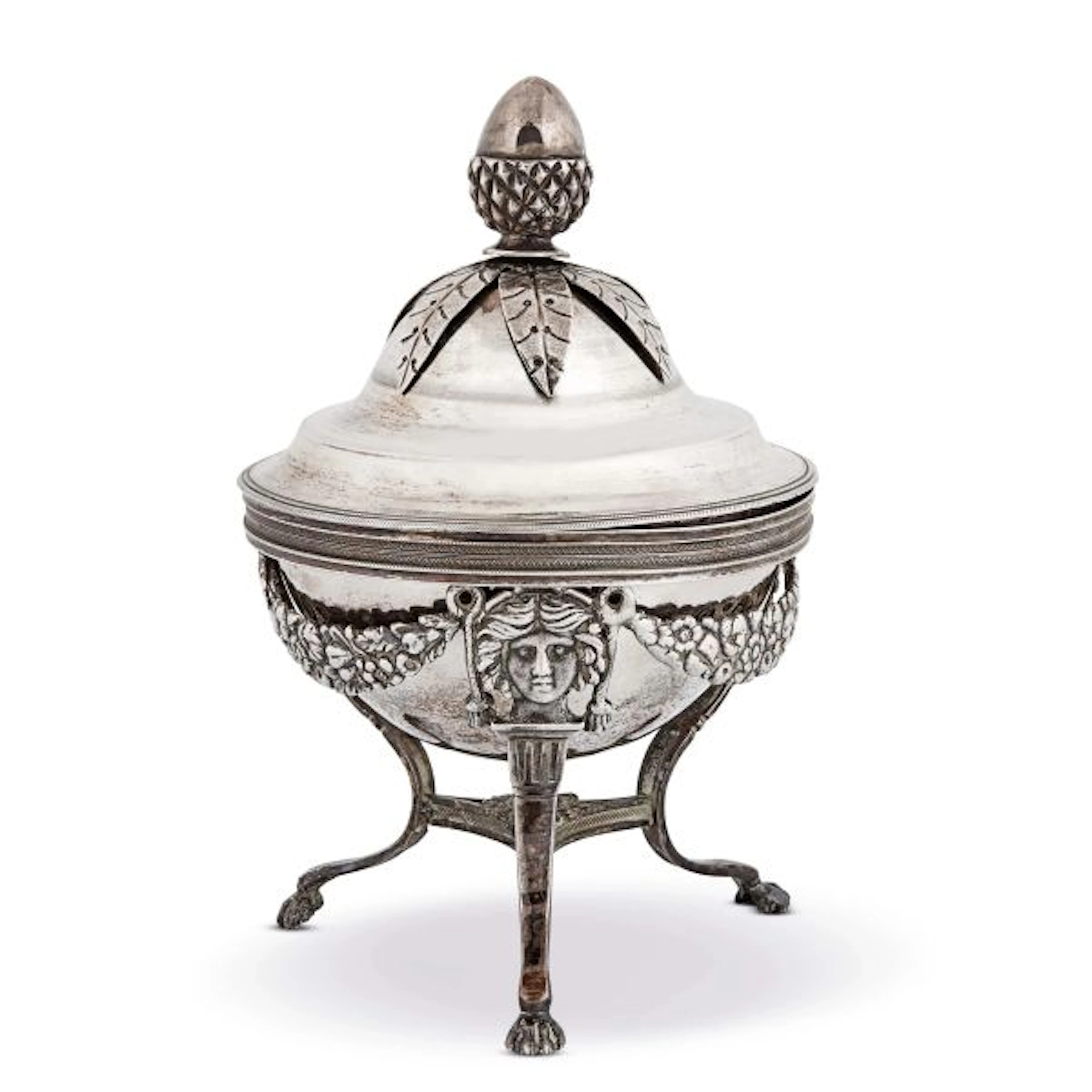 A SILVER SUGAR BOWL, 19TH/20TH CENTURY