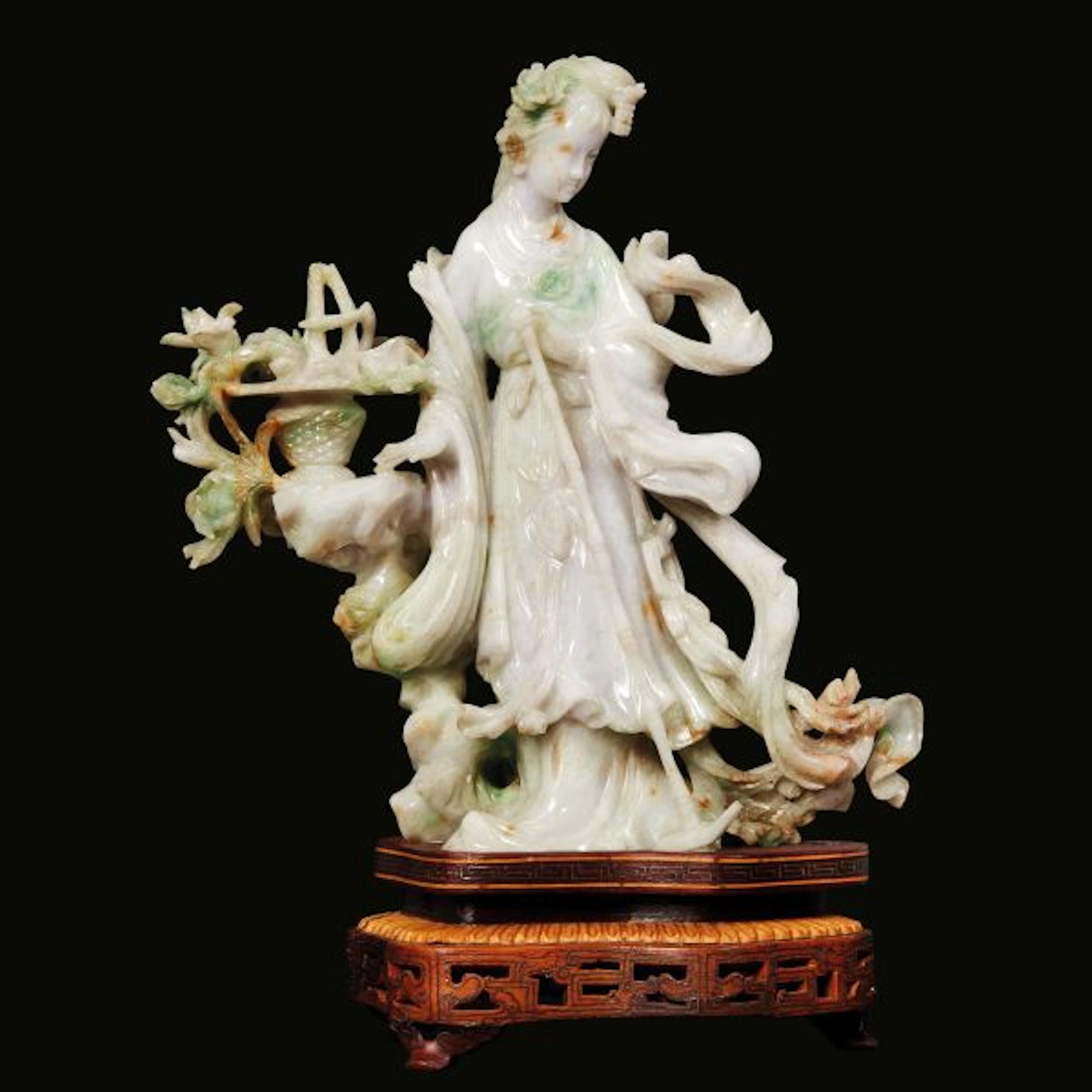 A JADEITE CARVING, CHINA, 20TH CENTURY