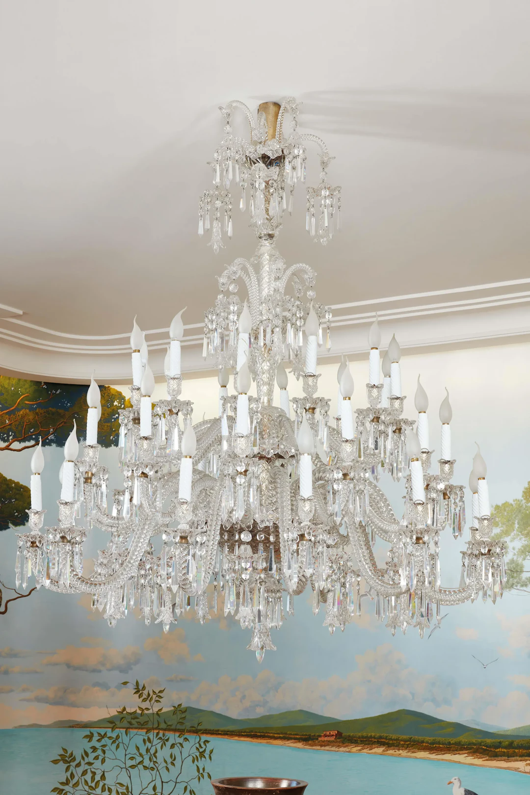 A CHANDELIER, 19TH CENTURY