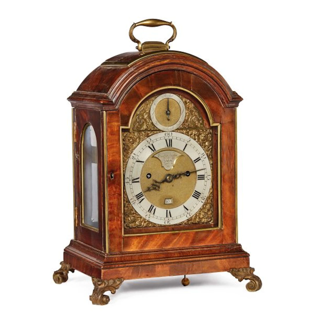 AN ENGLISH TABLE CLOCK, SECOND HALF 18TH CENTURY