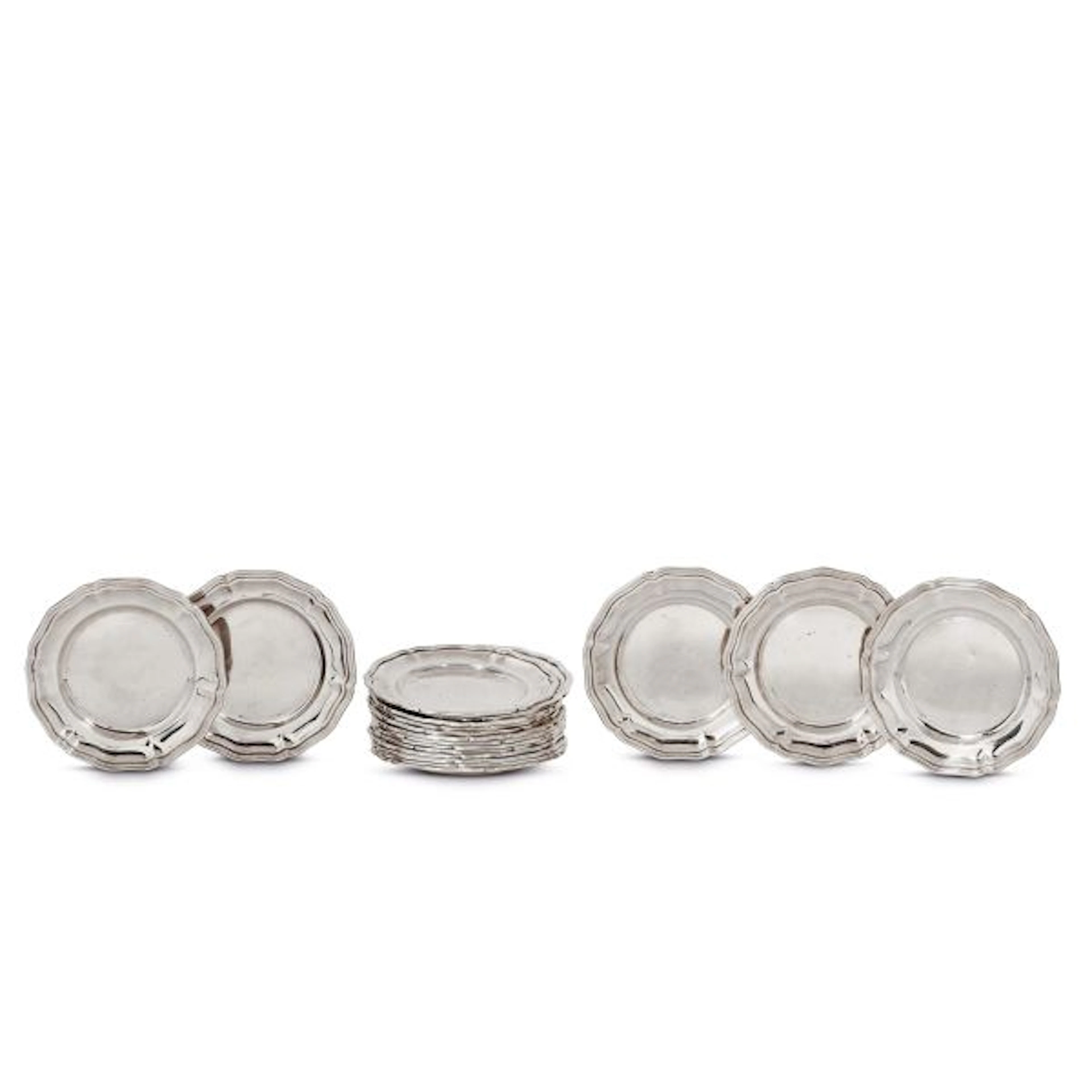 A SET OF EIGHTEEN SILVER BREAD DISHES, ZARAMELLA, PADUA, 20TH CENTURY