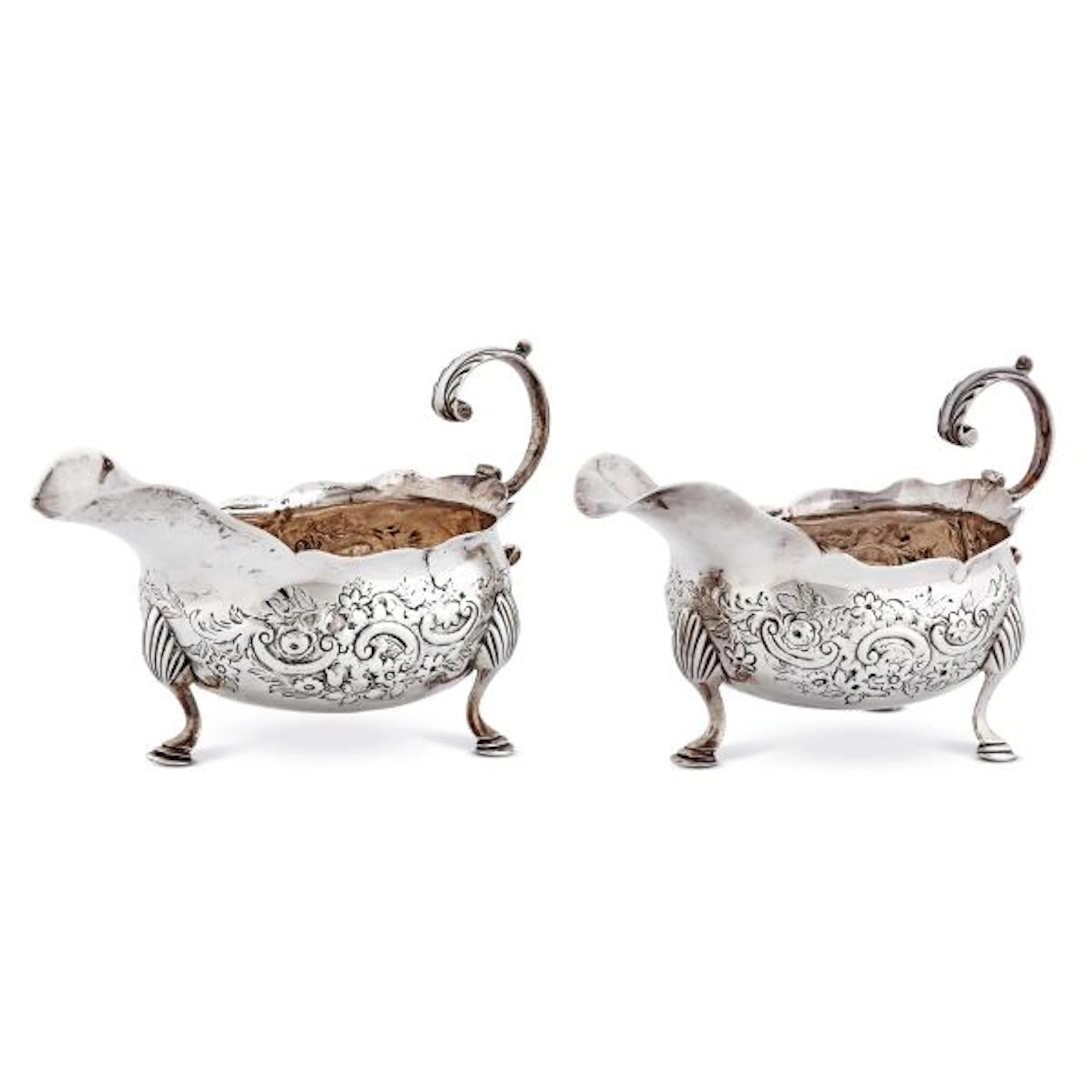 A PAIR OF SILVER SAUCE BOATS, WALTER BRIND, LONDON, 1759/1760