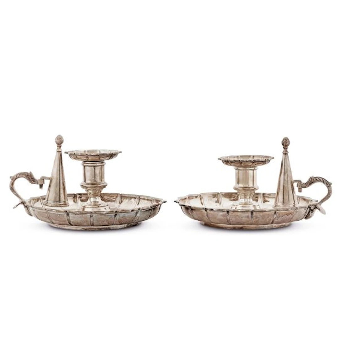 A PAIR OF SILVER CHAMBERSTICKS, ROBINSON EDKINS & ASTON, BIRMINGHAM, 1846/1847