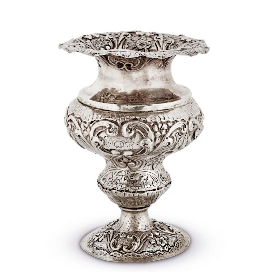 A SILVER VASE, ITALY, EARLY 20TH CENTURY