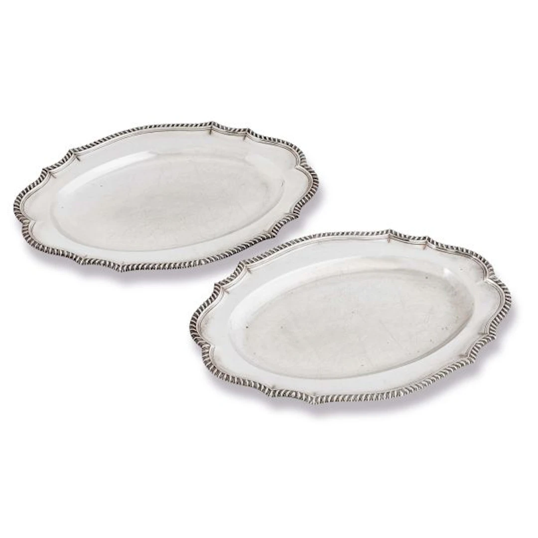 A PAIR OF SILVER SERVING DISHES, EDWARD WAKELIN, LONDON, 1762/1763