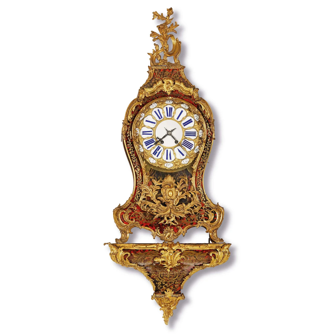 A FRENCH BOULLE STYLE CARTEL CLOCK WITH WALL BRACKET, 19TH CENTURY