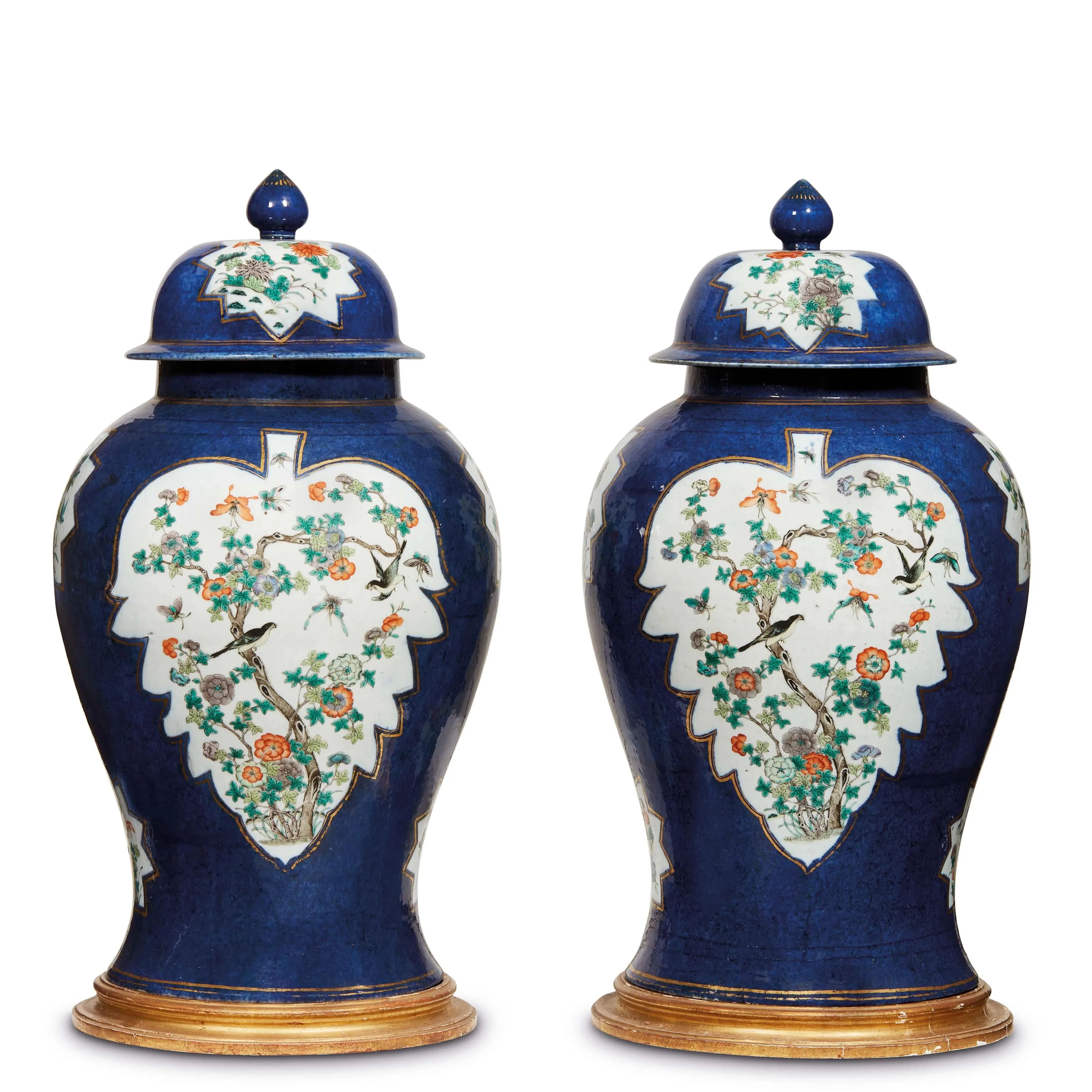 A PAIR OF CHINESE POTICHES, 19TH CENTURY