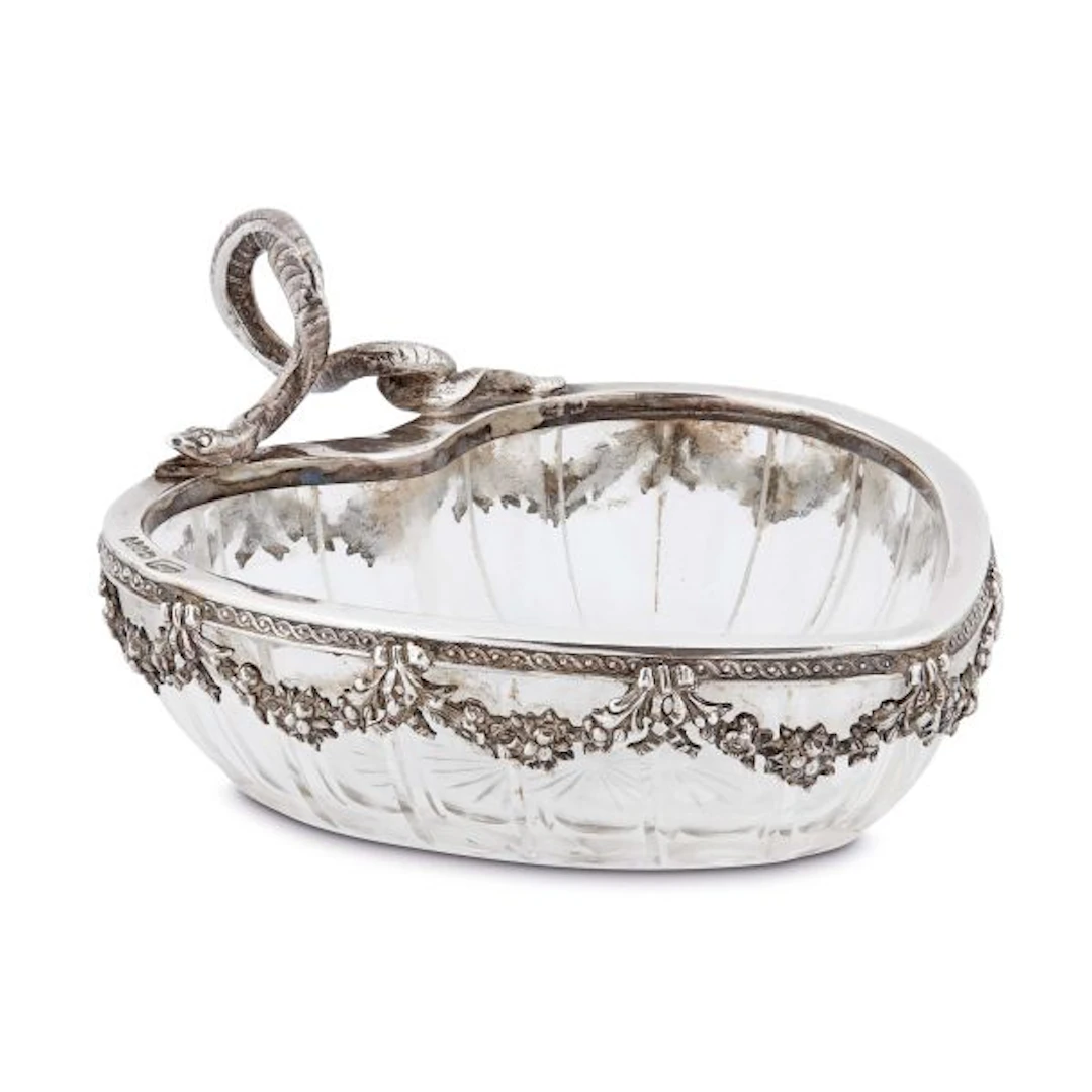 A SILVER AND GLASS BOMBONIERE, PROBABLY ENGLAND, 20TH CENTURY
