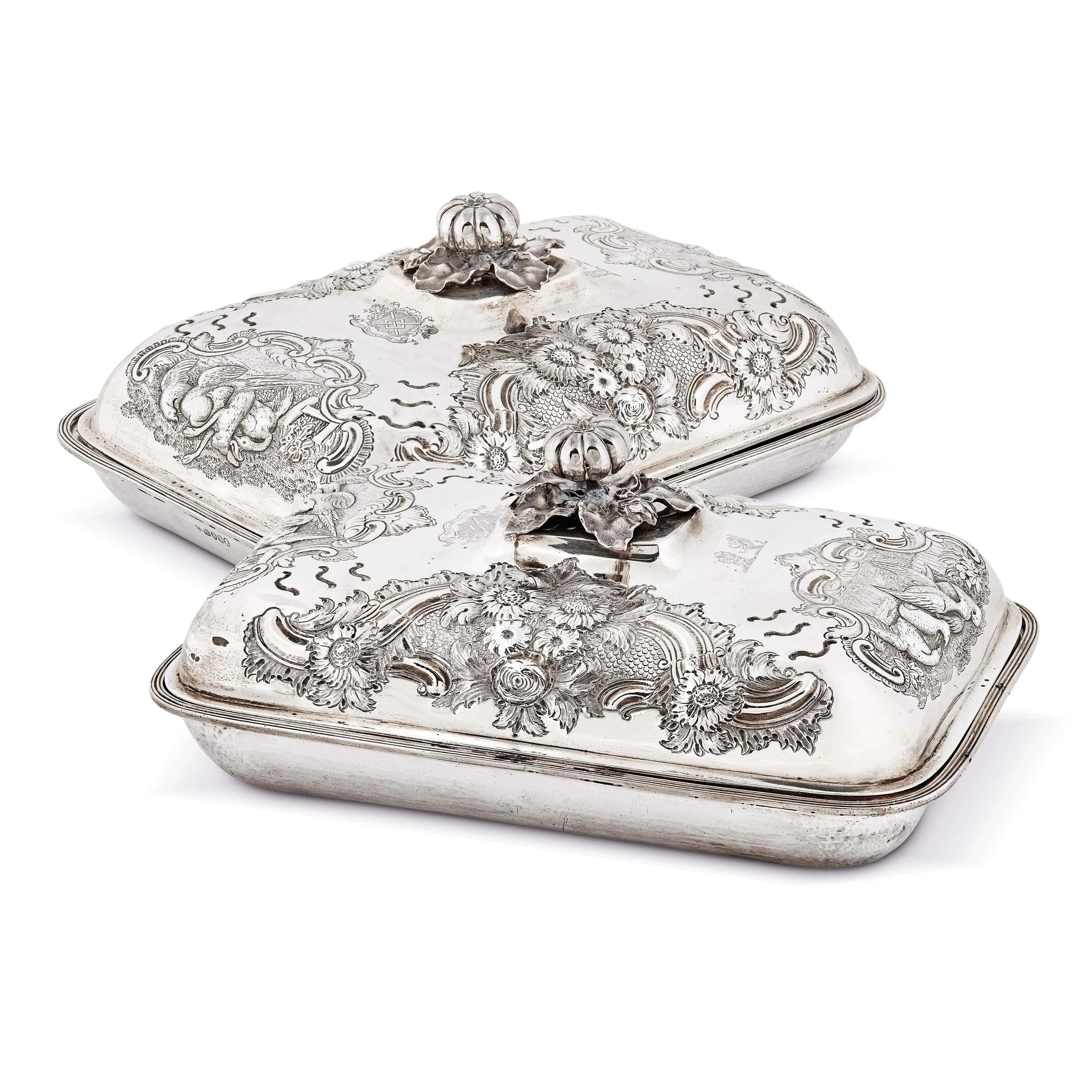 A PAIR OF SILVER VEGETABLE DISHES, THOMAS ROBIN, LONDON, 1804