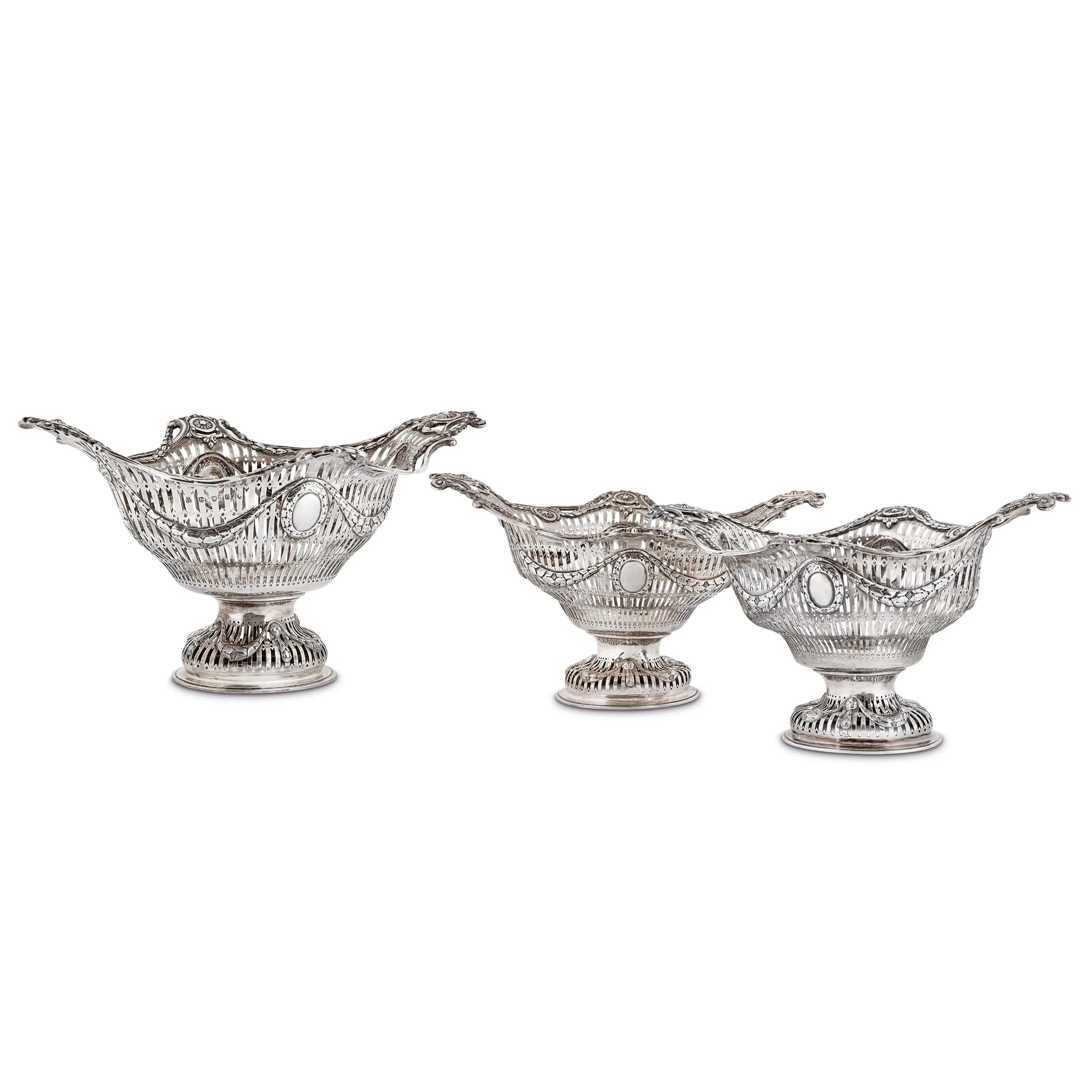 THREE SILVER TAZZAS, ROBERT GARRARD II, LONDON, 1860