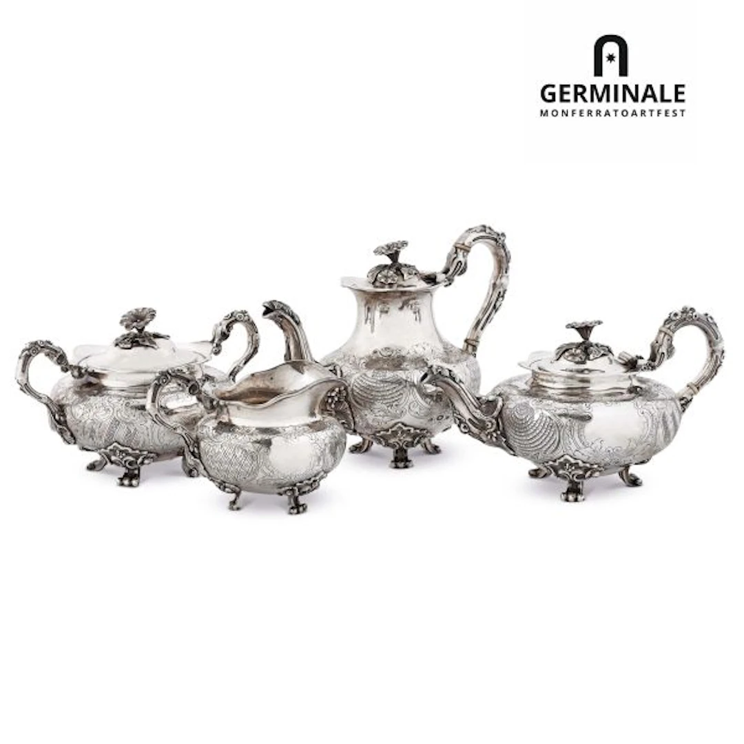 A SILVER TEA AND COFFEE SET, PARIS, 19TH/20TH CENTURY