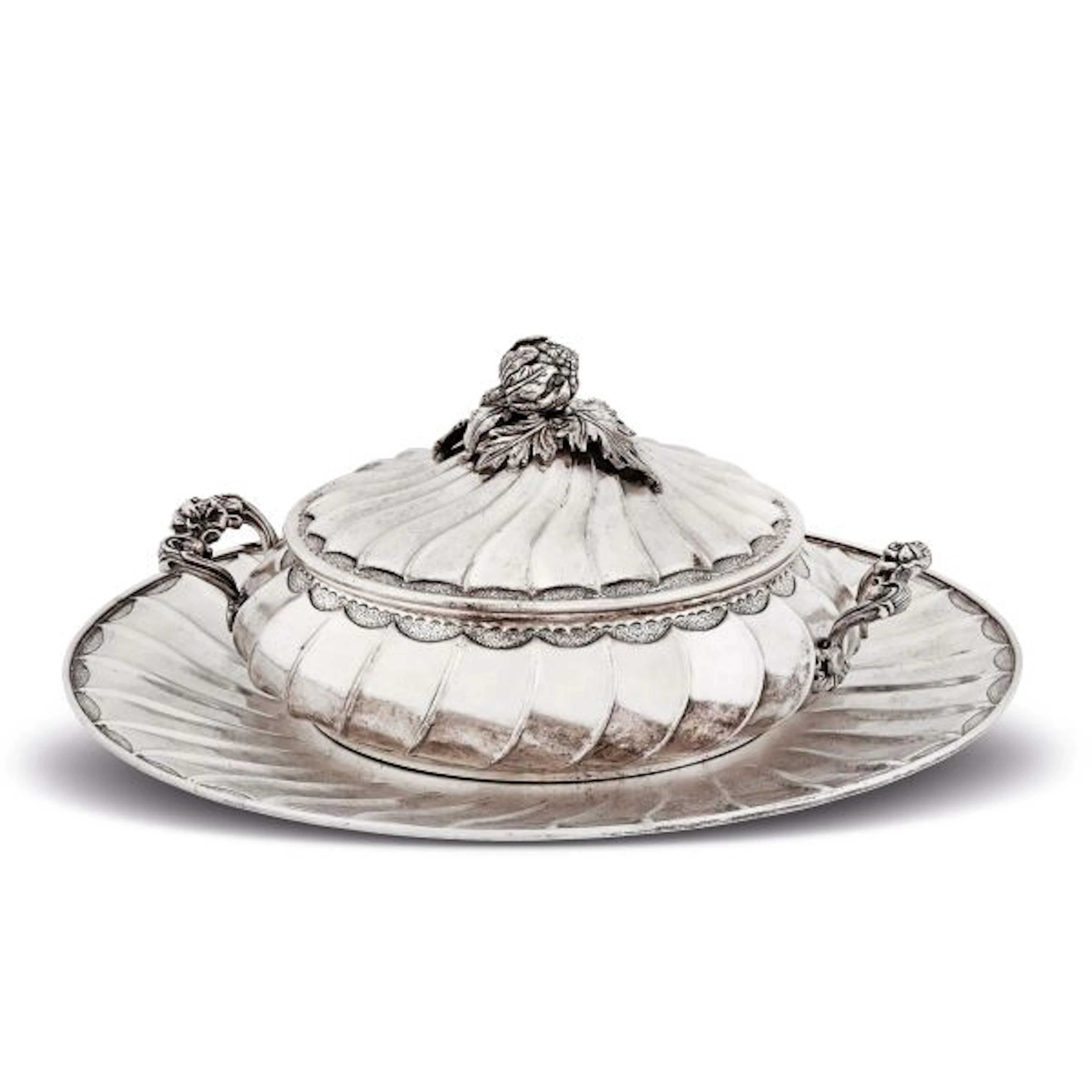 A SILVER SOUP TUREEN AND TRAY, MAZZUCCATO, MILAN, 20TH CENTURY