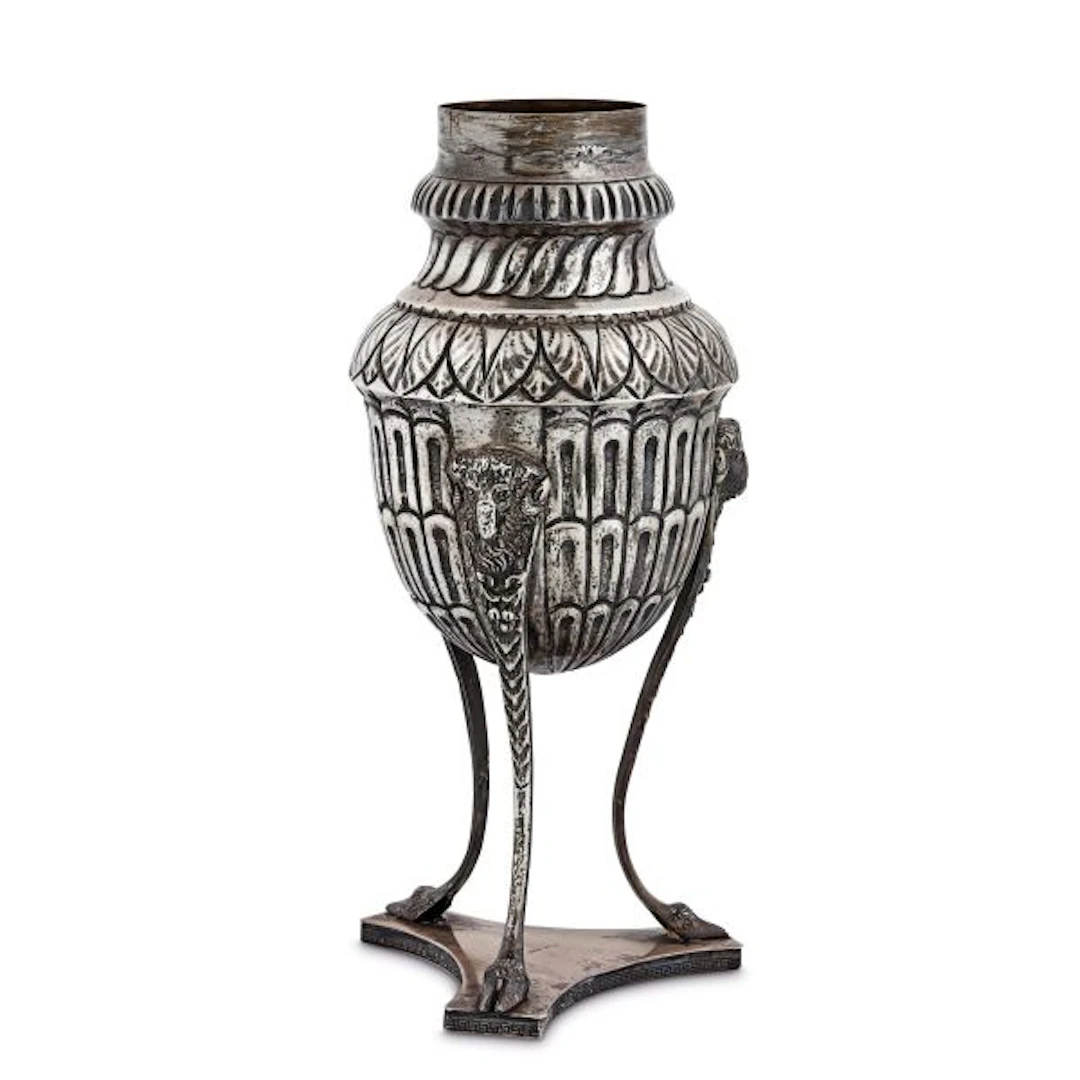A SILVER VASE, ROME, LATE 19TH/EARLY 20TH CENTURY