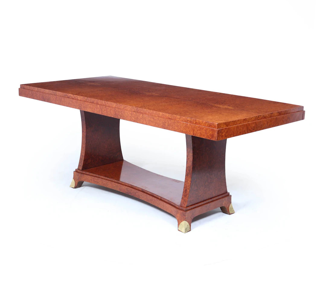 French Art Deco Dining Table in Amboyna, Circa 1925
