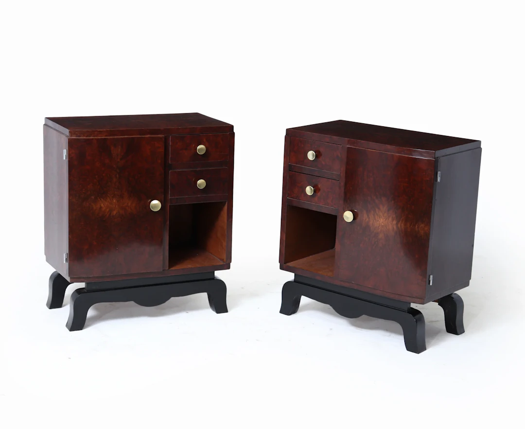 Pair of French Art Deco Bedside Cabinets in Figured Walnut, c.1930s