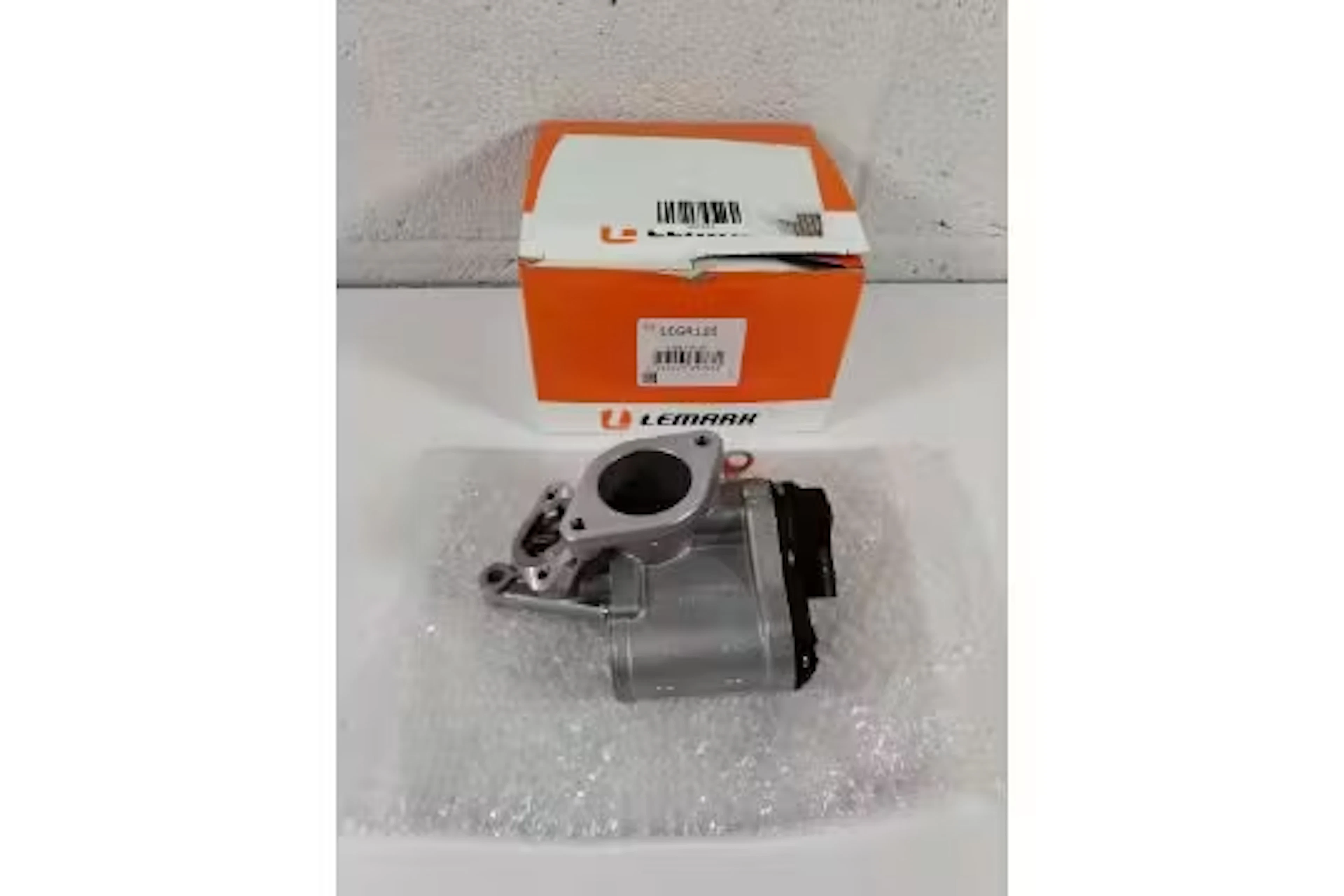 An as new Intermotor EGR valve compatible with Renault Laguna 2001-2007