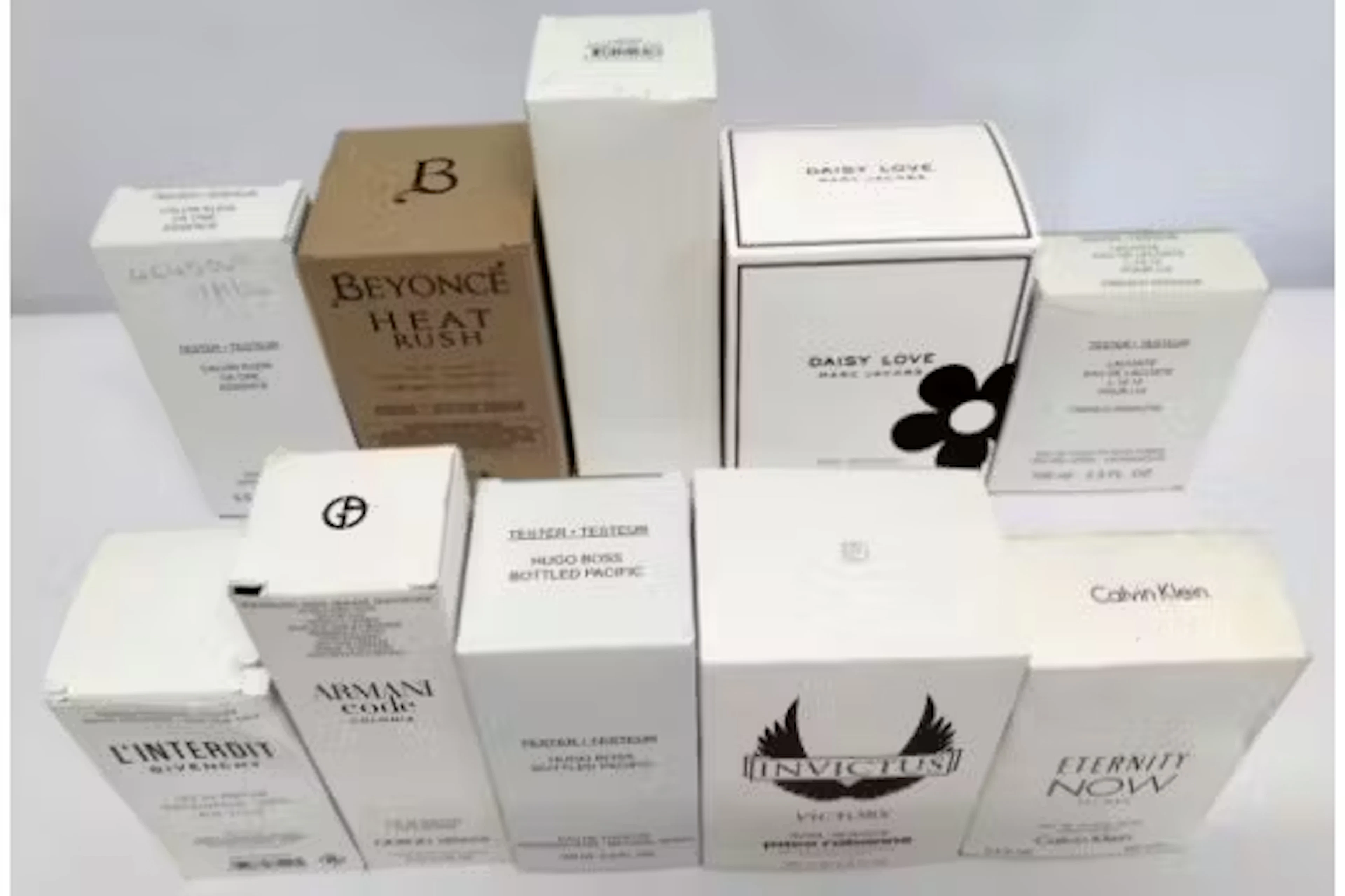 Thirty nearly new perfumes/testers and related to include Beyonce