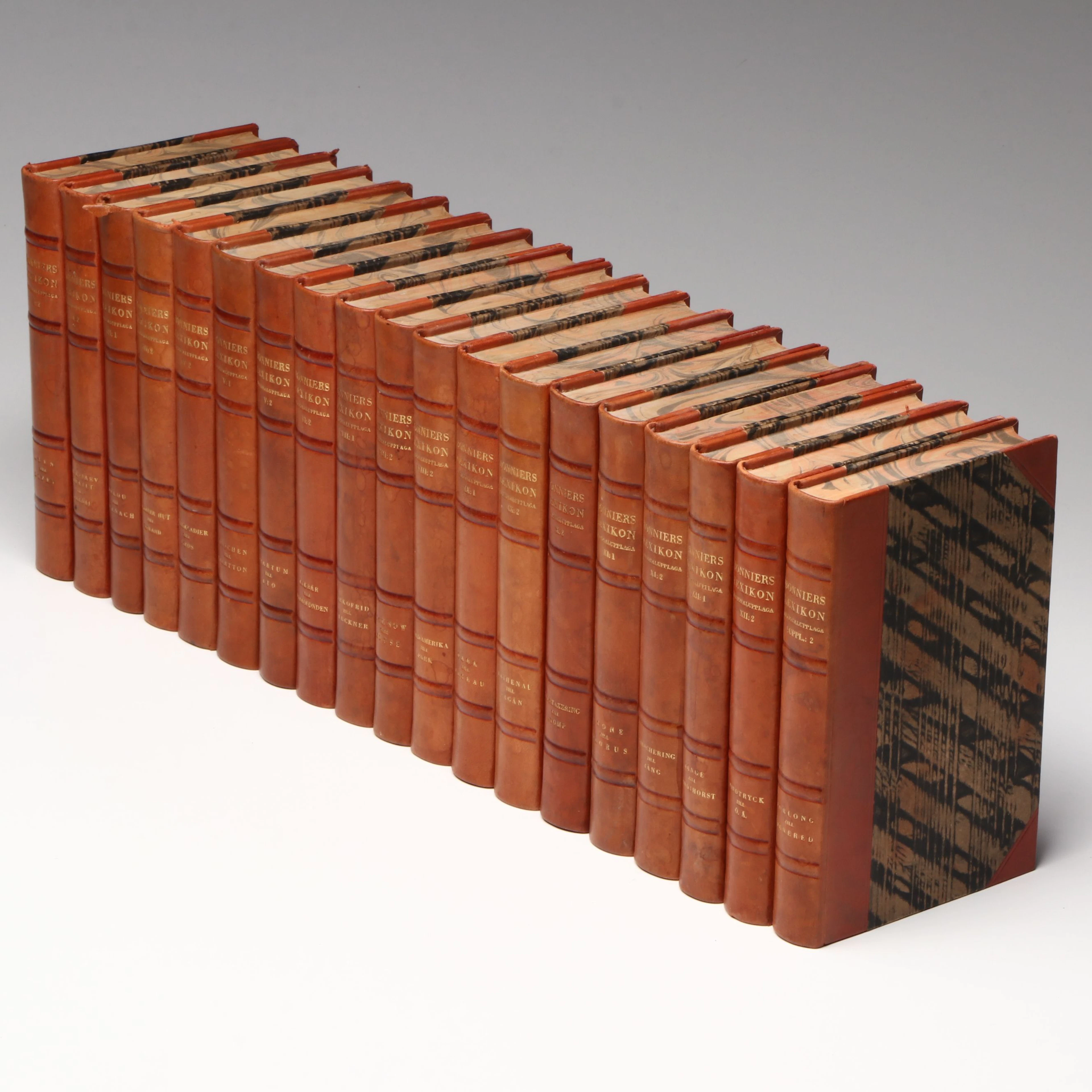 Leather Bound "Bonniers konversationslexikon" Encyclopedia Set, 1931–1932
