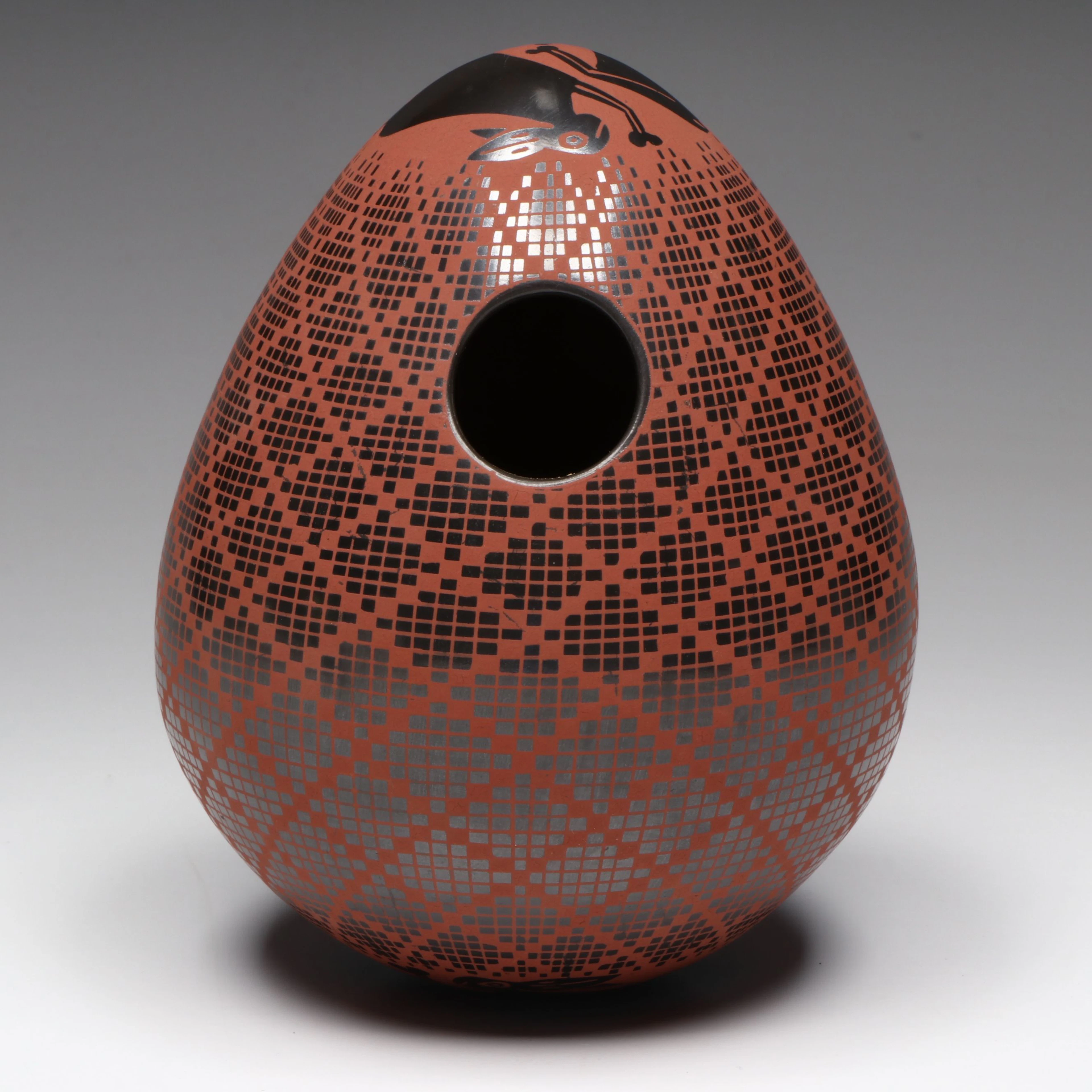 Macario Ortiz Mata Ortiz Pueblo Pottery Mimbres Rabbit Pot