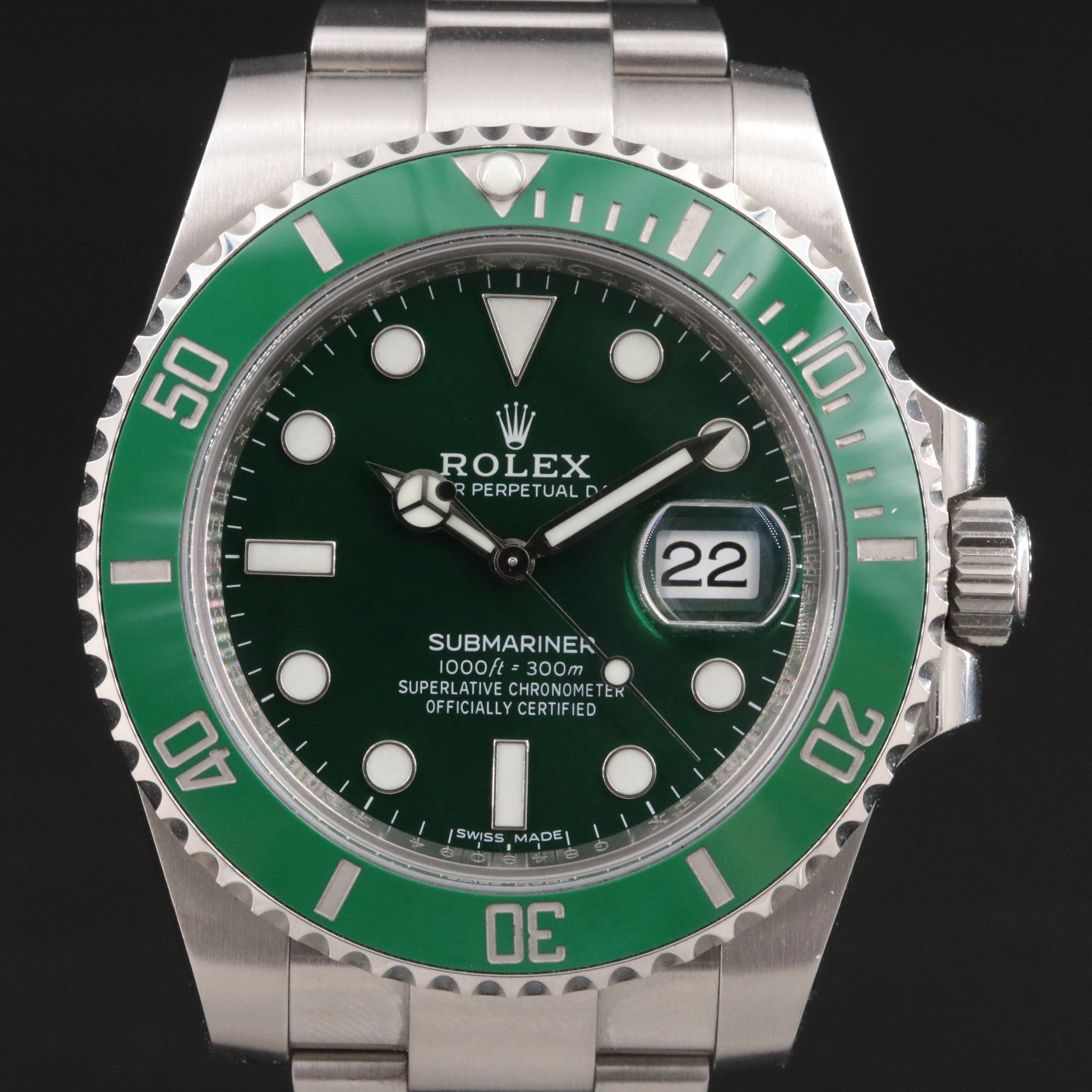 Rolex "Hulk" Submariner Date Model 116610LV Watch