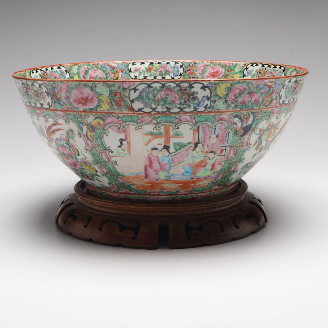 Chinese Rose Medallion Hand-Painted Porcelain Bowl on Wood Base