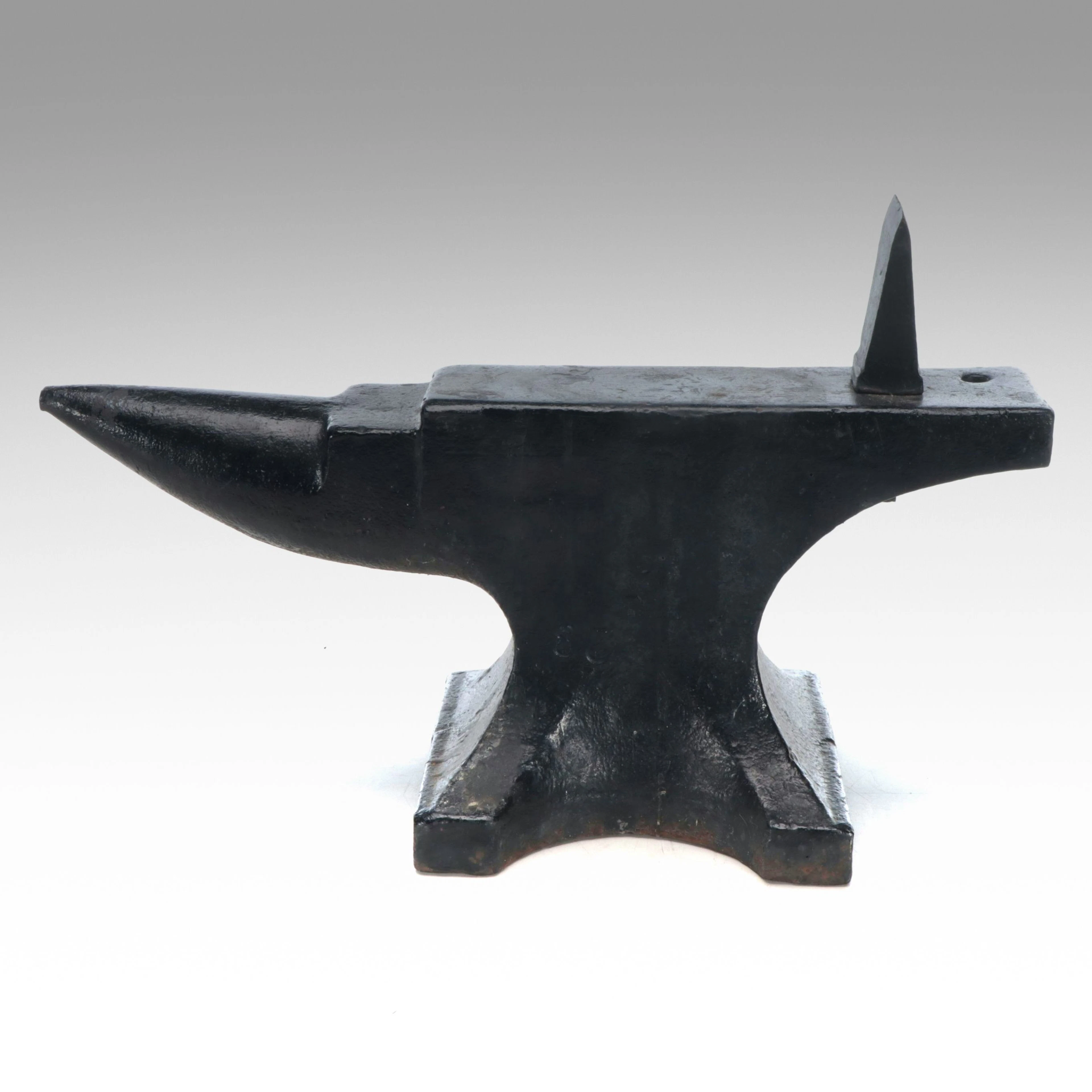 Cast Iron Blacksmith Anvil