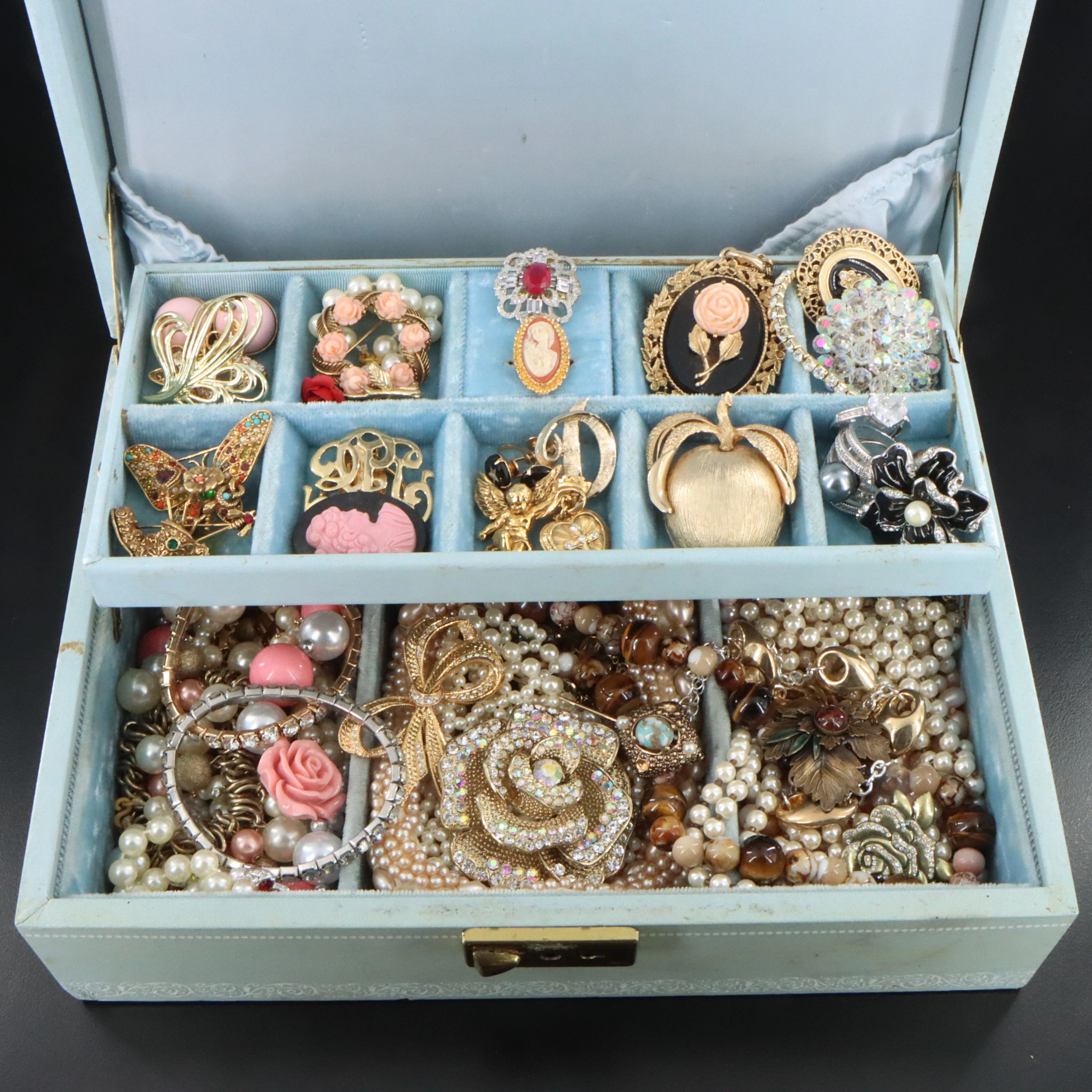 Uncommon Discoveries: Jewelry Collection
