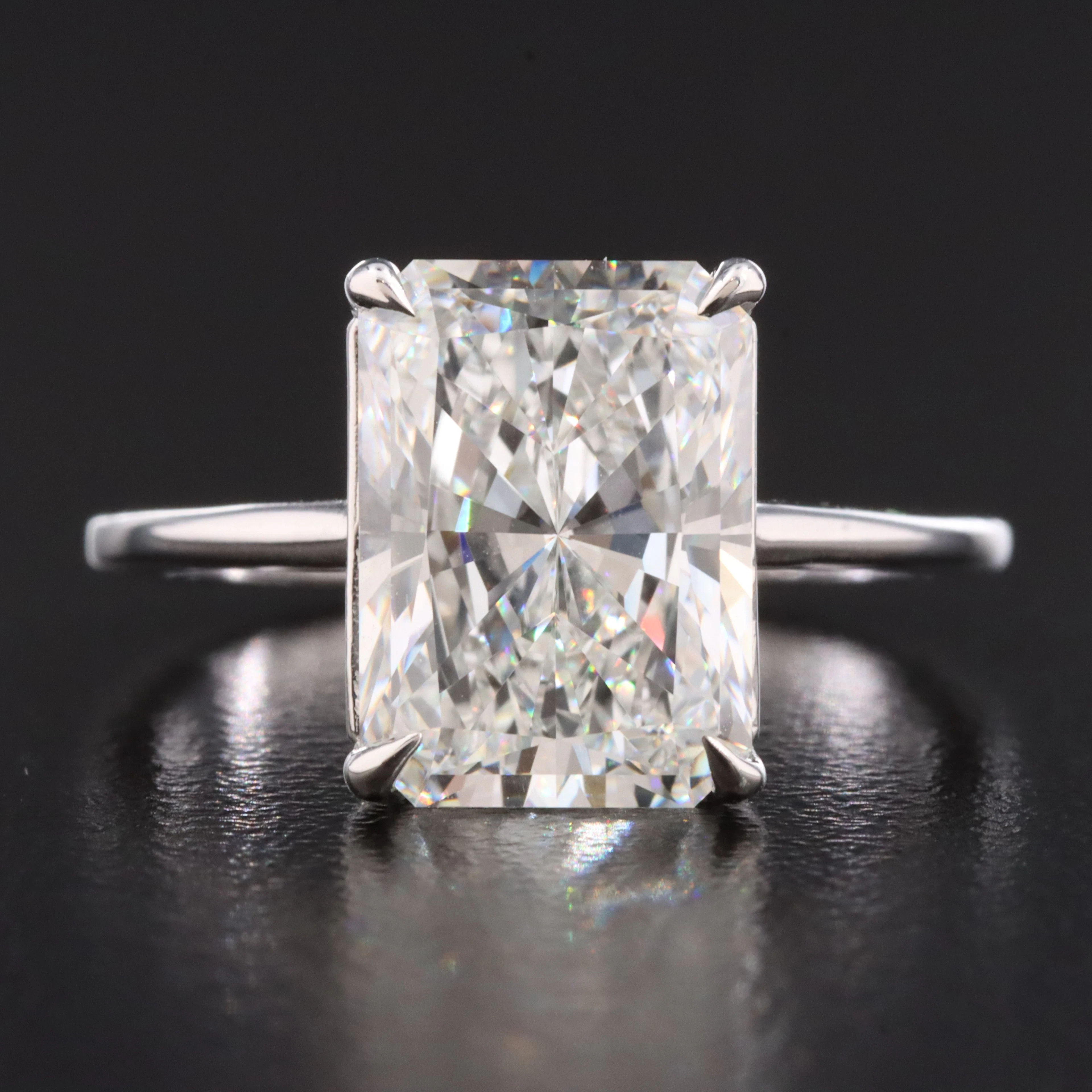14K 4.10 CT Lab Grown Diamond Solitaire Ring with IGI Report