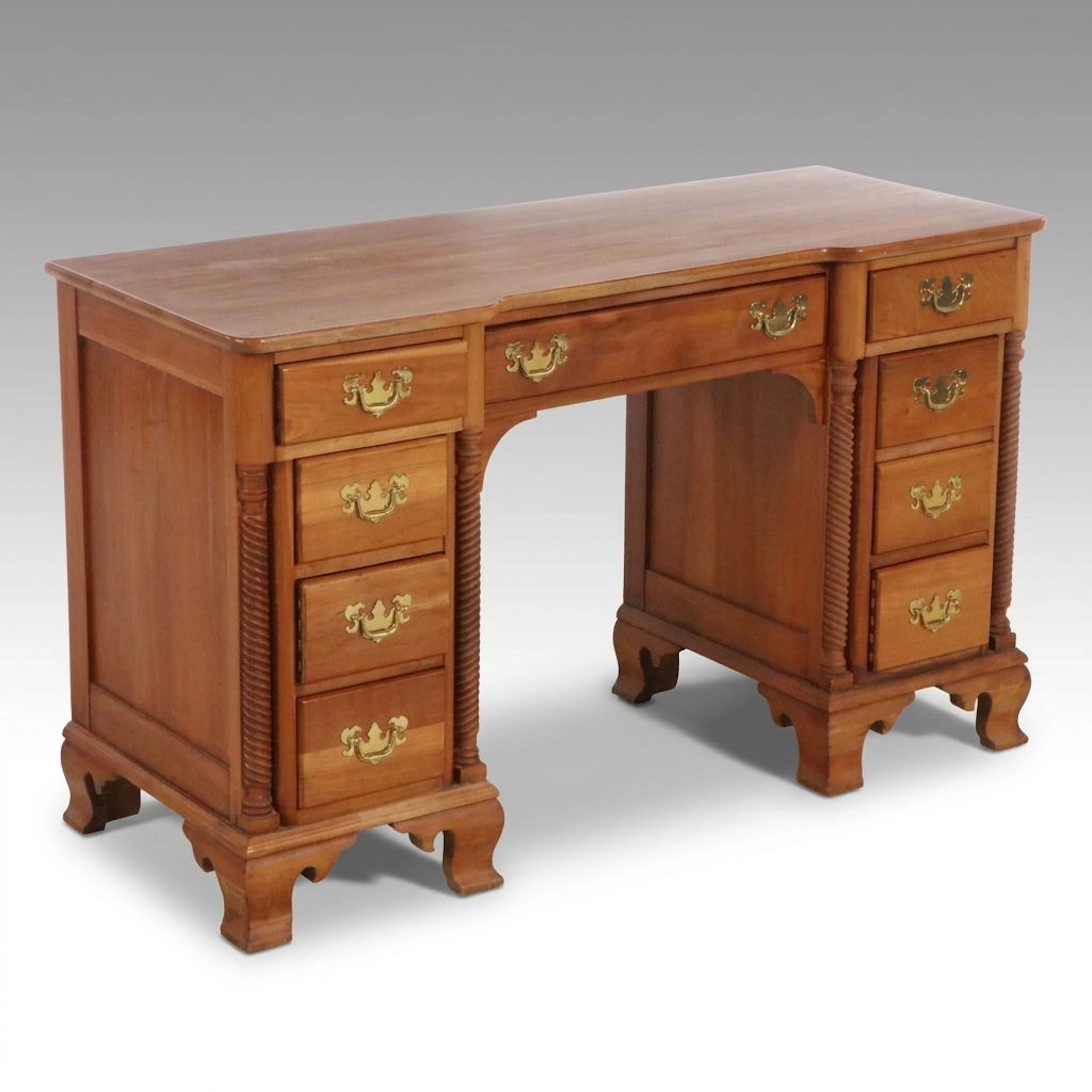 Willett Furniture Colonial Revival Cherrywood Desk, Mid-20th Century