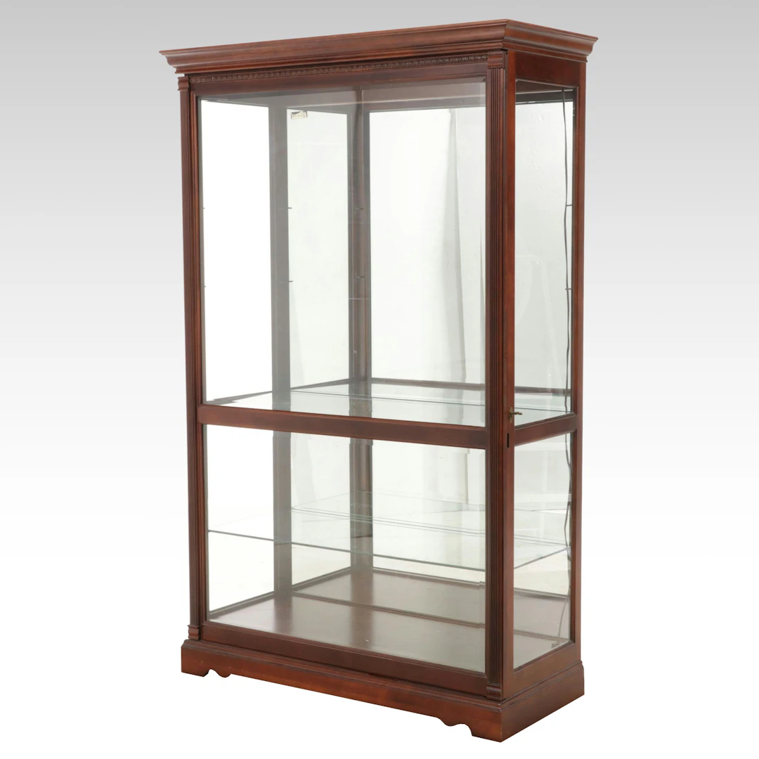 Howard Miller Traditional Iluminated Curio Cabinet, 21st Century