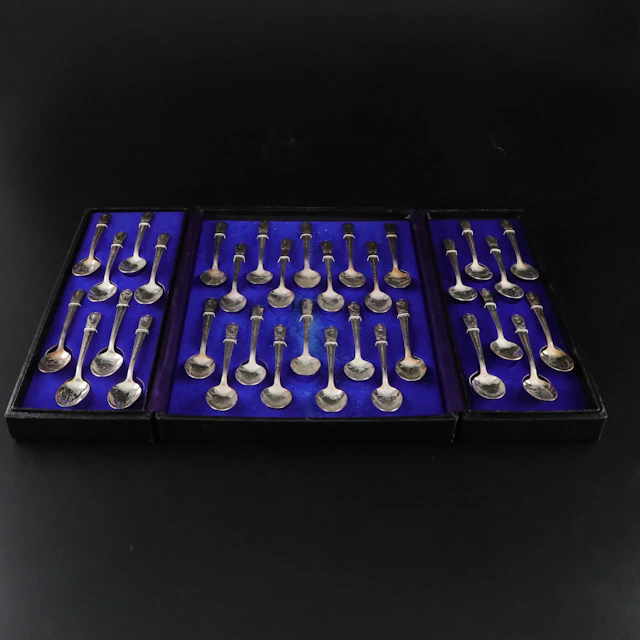 Wm. Rogers Silver Plate Presidents Commemorative Spoon Collection