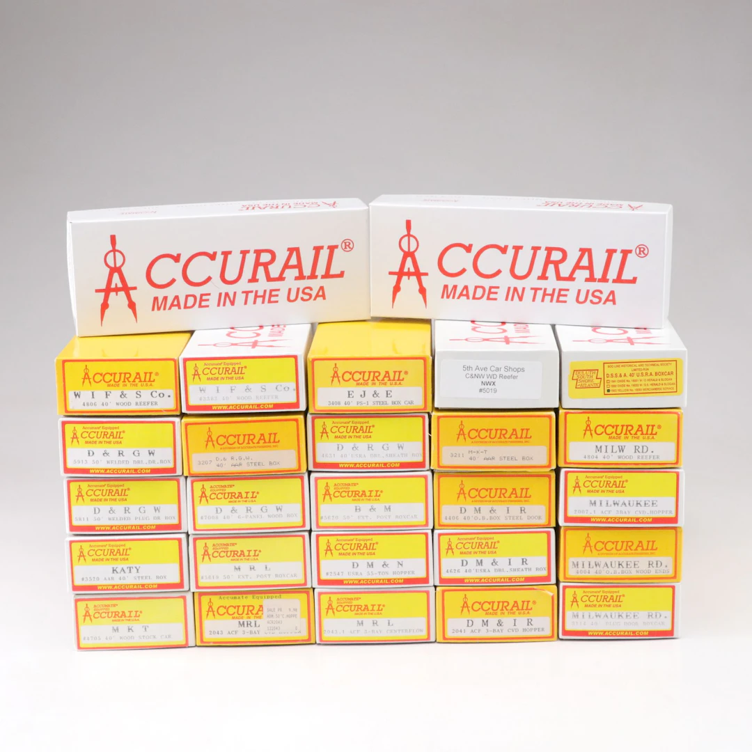 Accurail HO Scale Model Train Kits