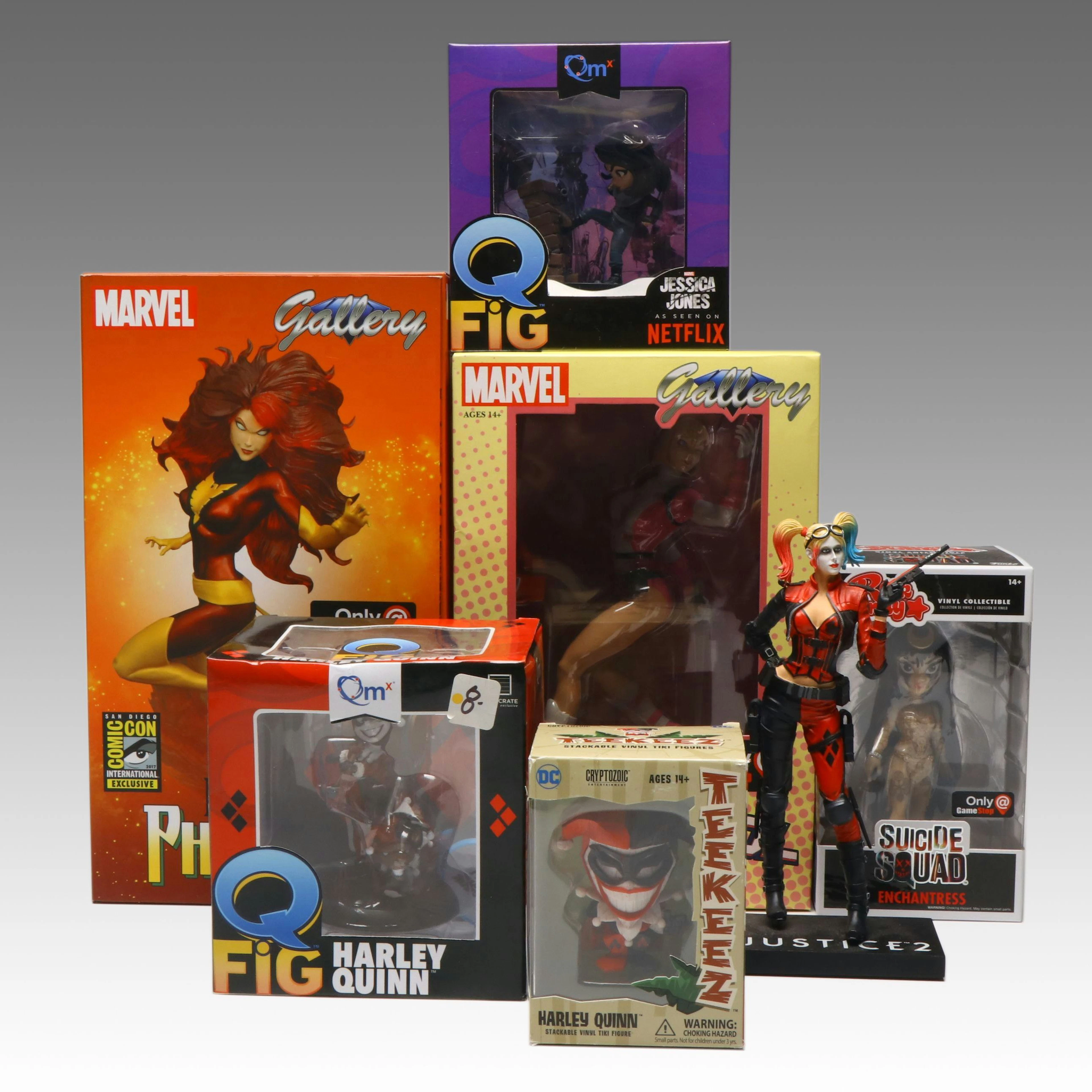 Cryptozoic Teekeez "Harley Quinn" with Other Collectible Action Figures