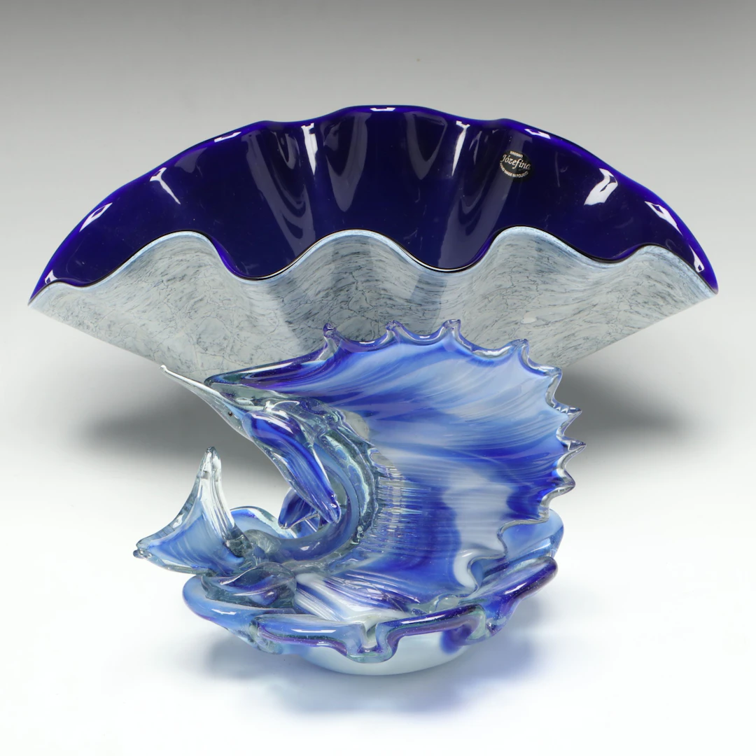 Krosno Jozefina Art Glass Clamshell Centerpiece Bowl with Sailfish Ashtray