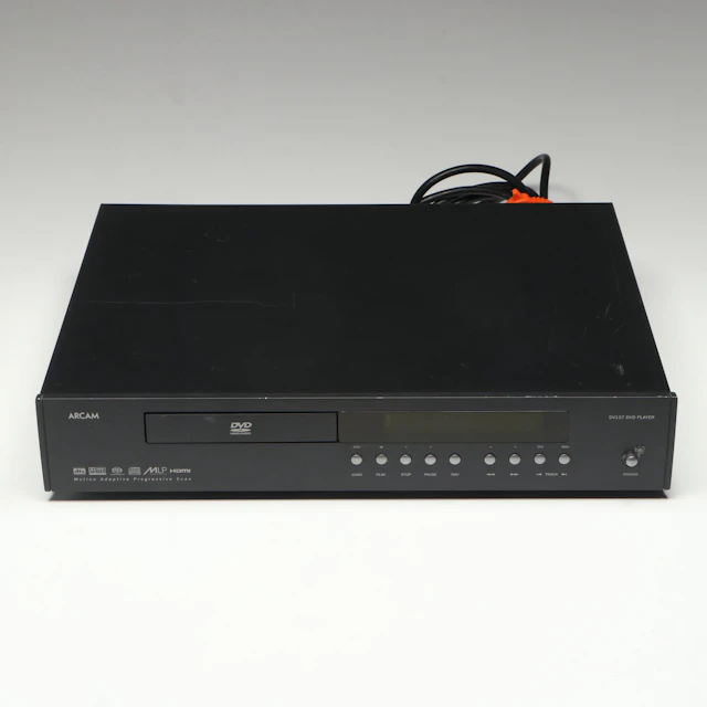 Arcam FMJ DV137 Universal DVD and CD Player, 2000s