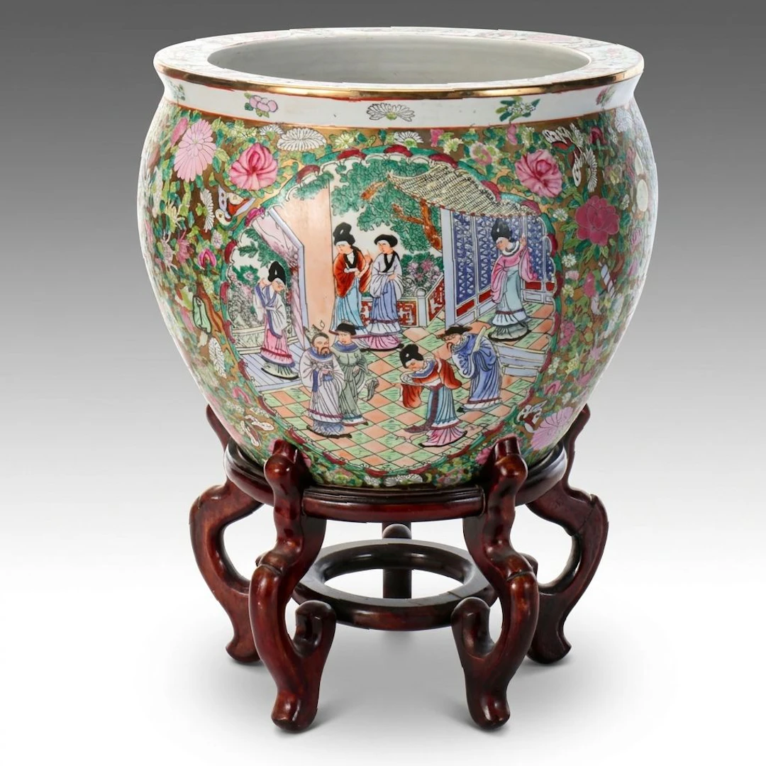 Chinese Rose Medallion Hand-Painted Porcelain Fishbowl Planter on Wood Stand