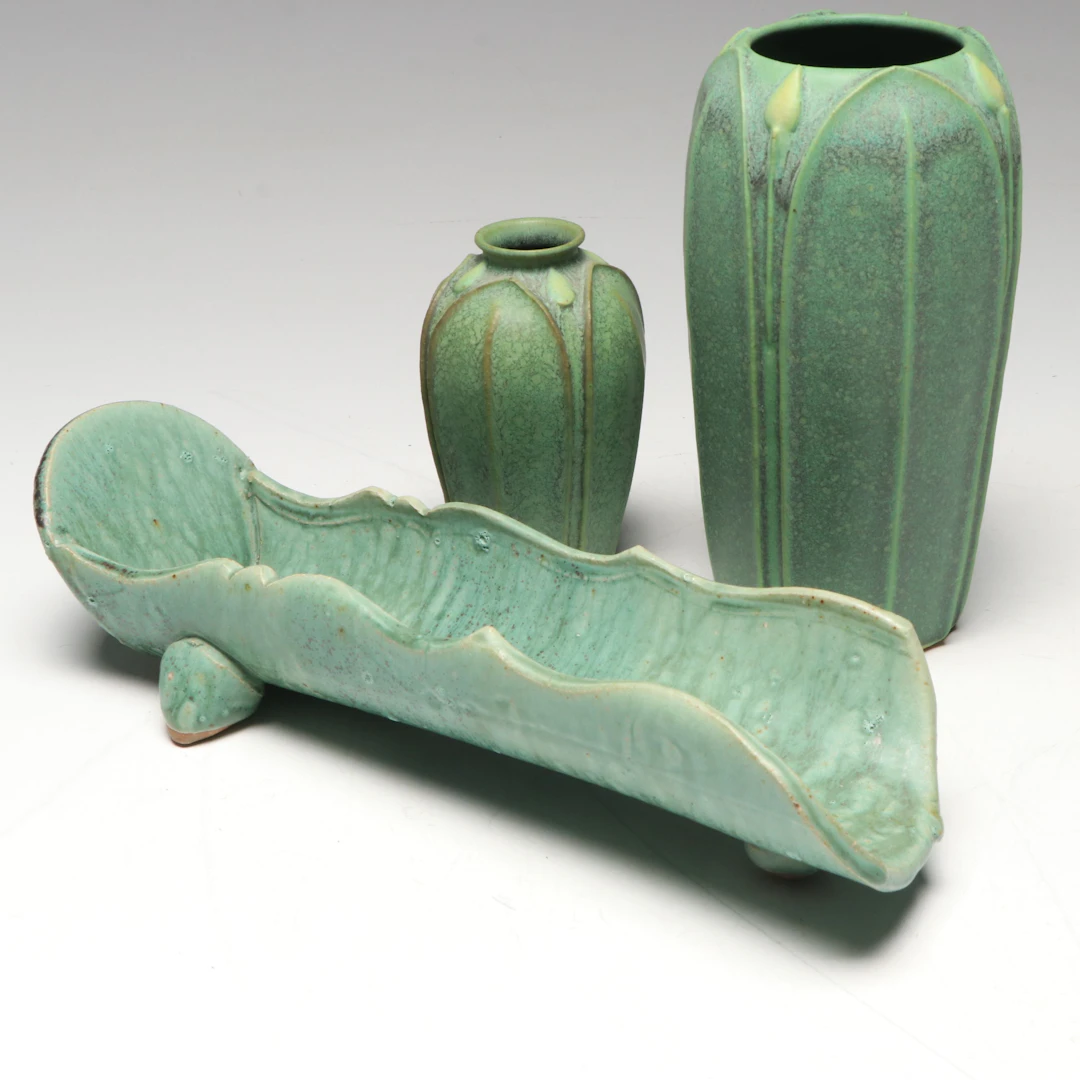 Jemerick Pottery American Deco Style Ceramic Collection, 21st Century