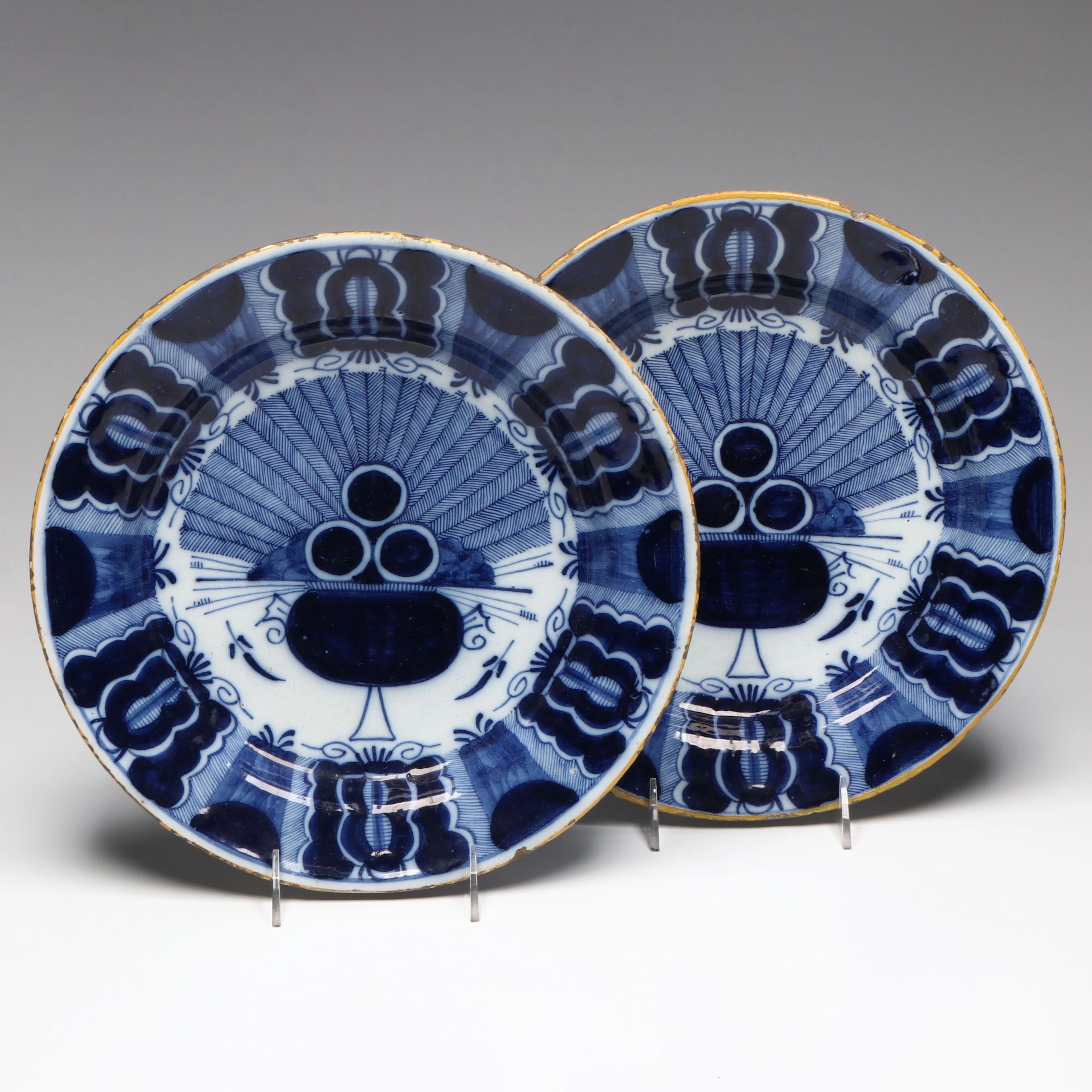 De Klaauw Delft Tin Glazed Earthenware Peacock Platters, 18th Century